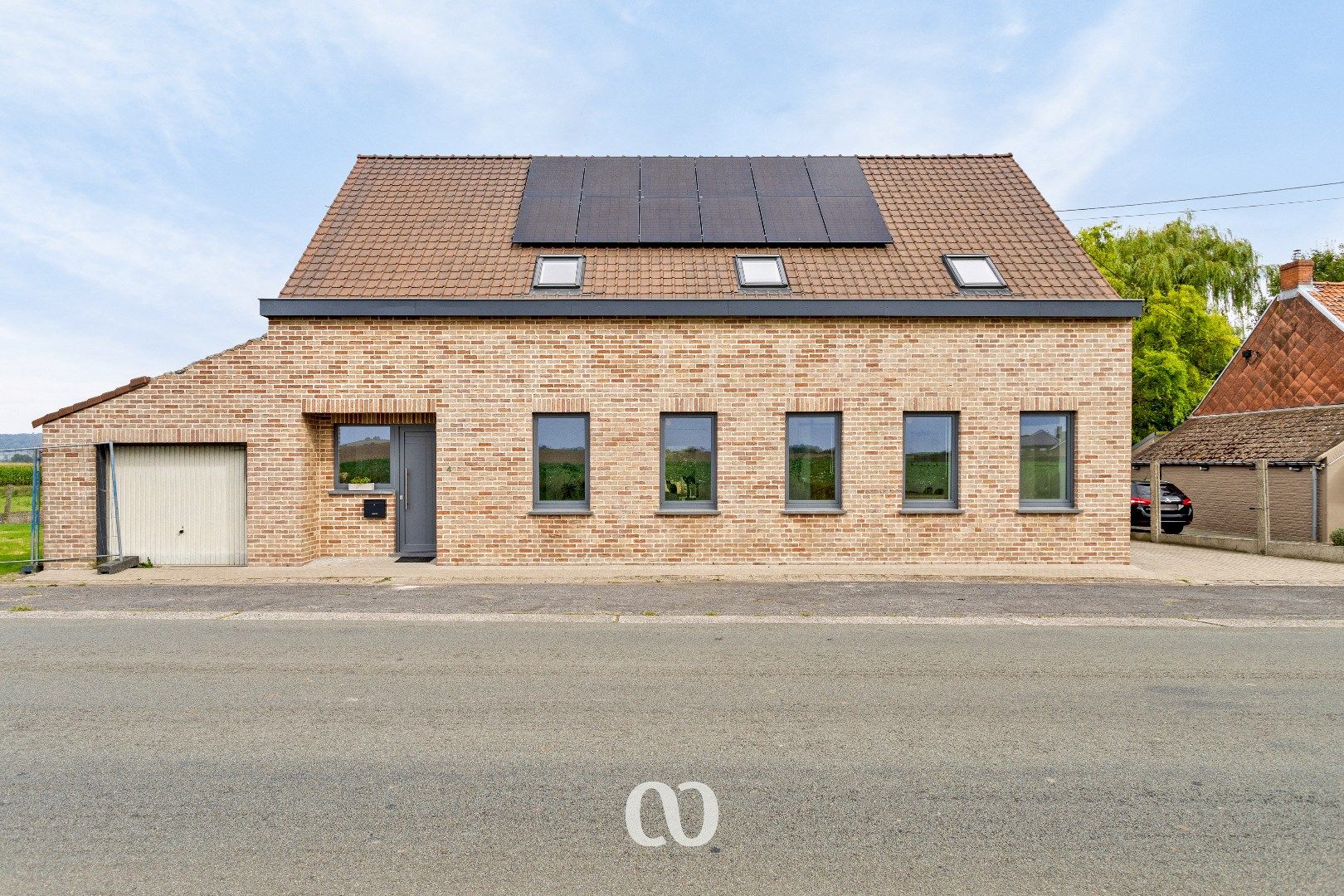 Ruime, gerenoveerde woning op prachtige ligging foto 4
