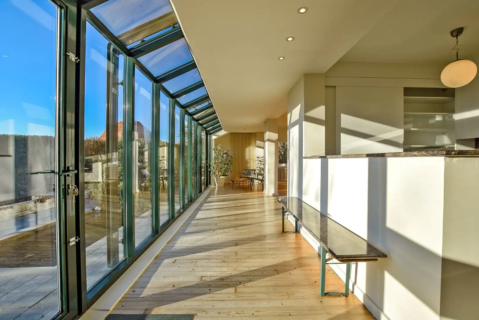 Prachtige open bebouwing met onderhoudsvriendelijke tuin te Oostduinkerke op 642 m².  foto 8