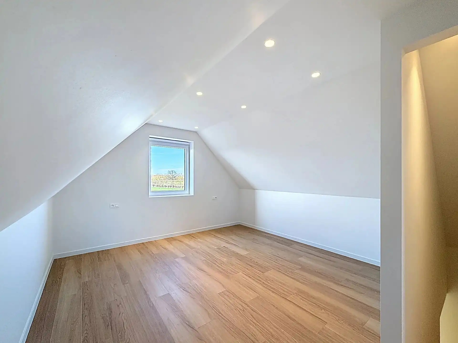 Energiezuinige nieuwbouw woning met 3 slaapkamers en 2 badkamers en omheinde tuin foto 18