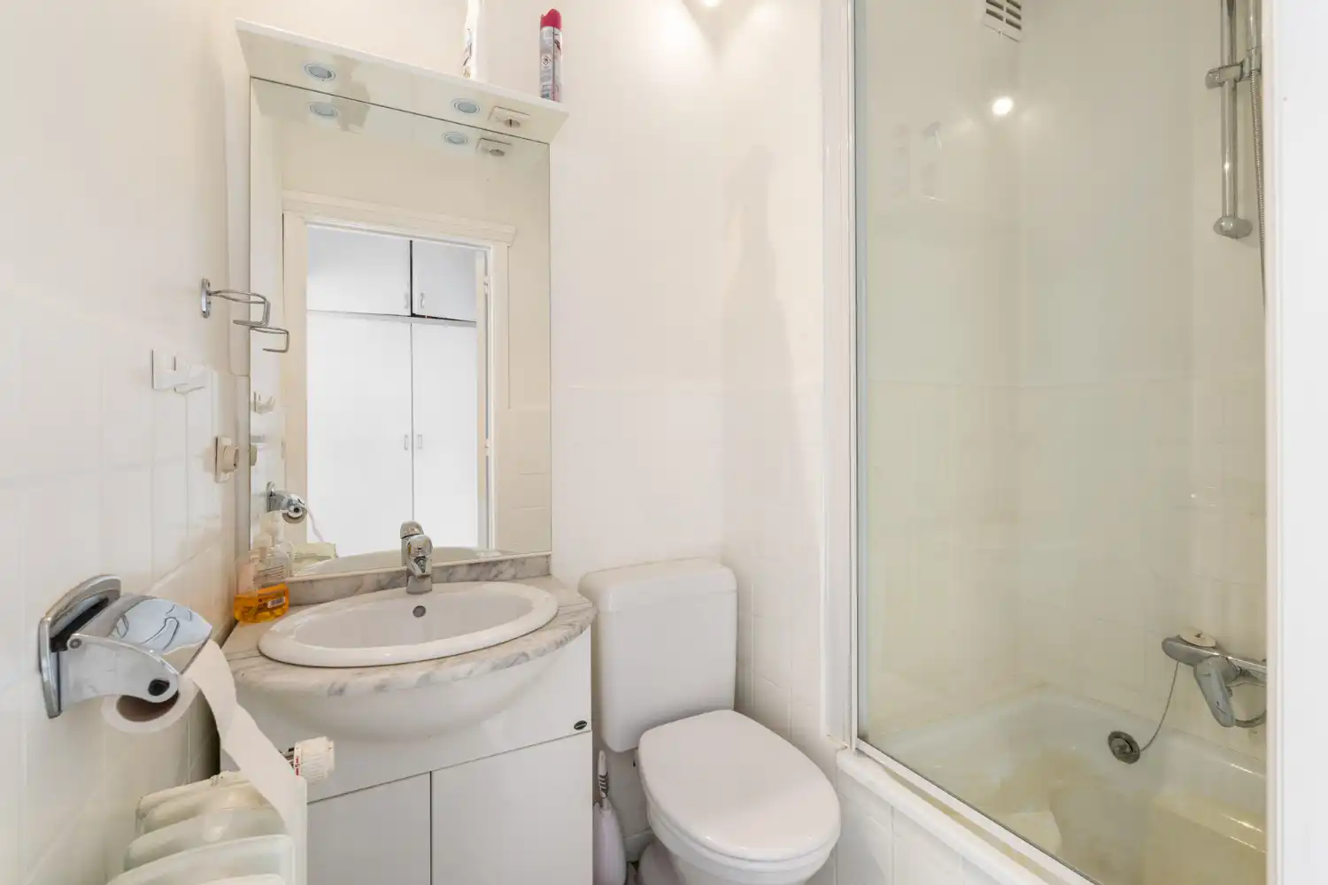 Studio met een uitstekende ligging vlakbij het centrum en strand foto 6