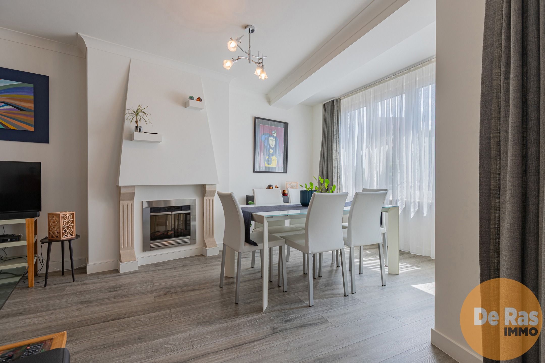 GENT - Instapklaar 4 slaapkamer appartement op 1ste verdiep foto 5