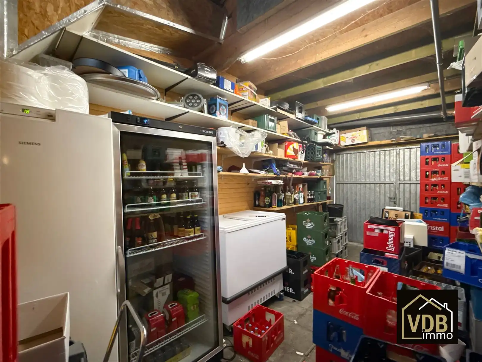 HANDELSHUIS MET WOONST foto 13