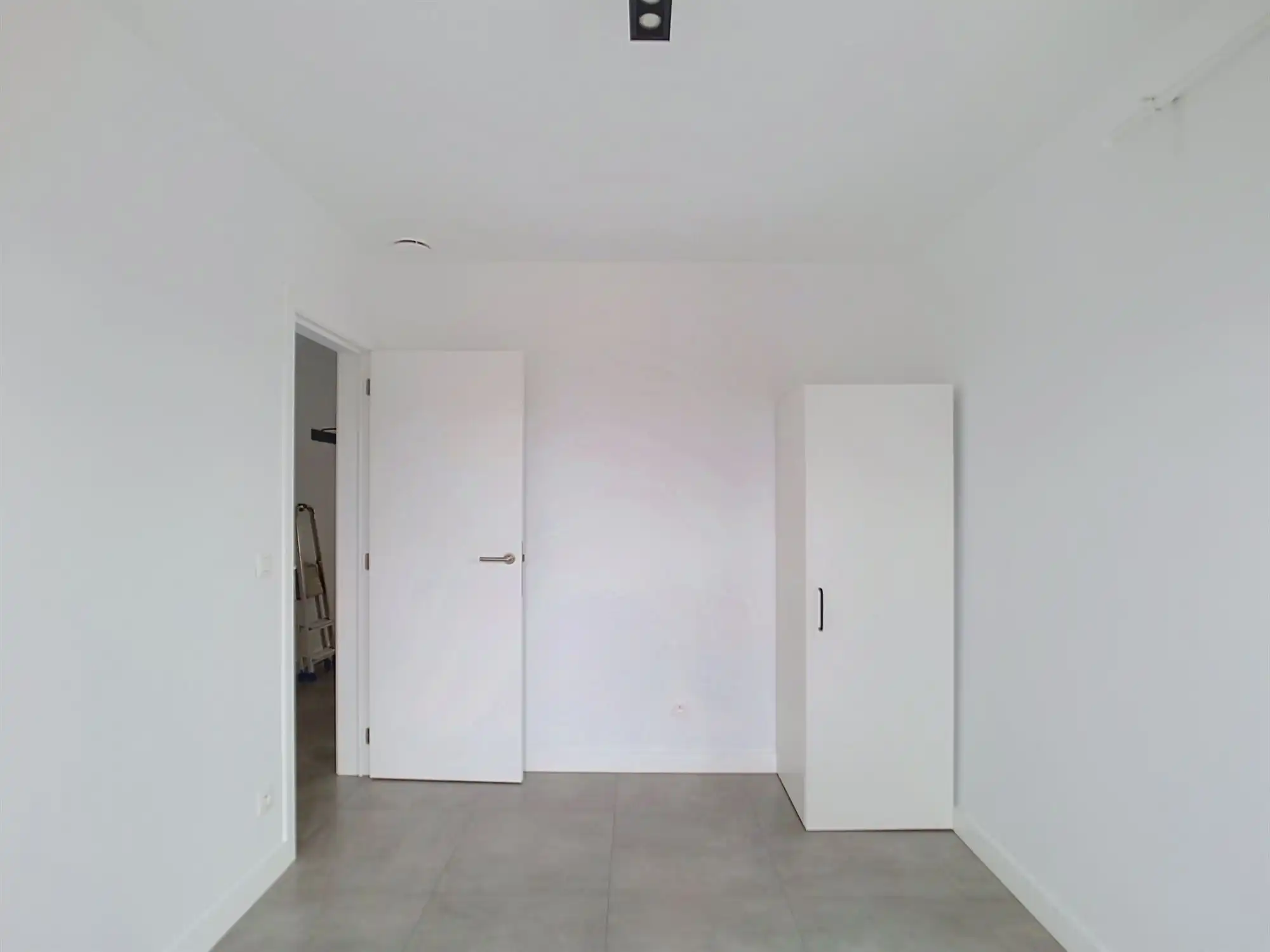 Lichtrijk en recent nieuwbouwappartement met 3 slaapkamers en overdekt terras in een rustige omgeving foto 10