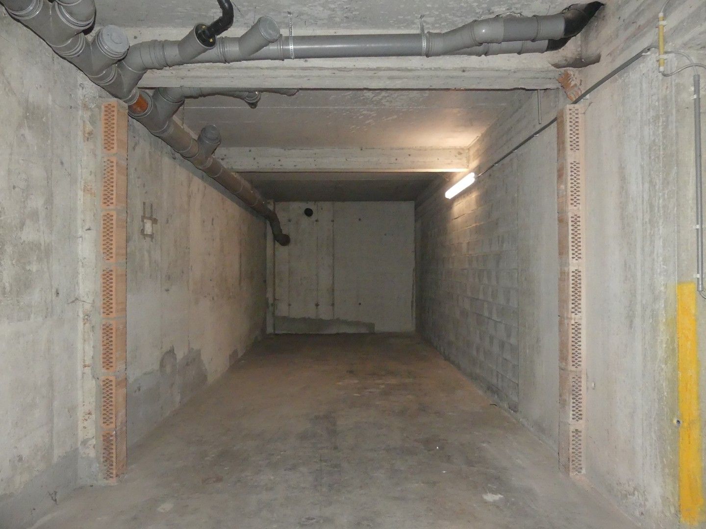 Gezellig appartement met 2 slaapkamers, 2 terrassen en private autostandplaats foto 10