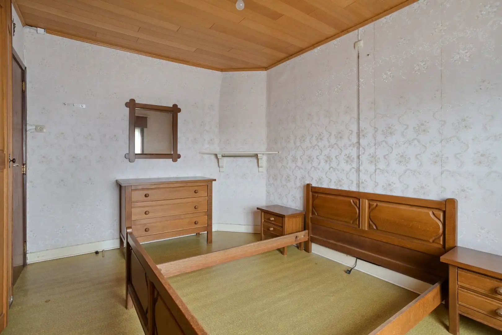 Rustig gelegen renovatiewoning, met 4 slaapkamers en een bewoonbare oppervlakte van 164 m² foto 17