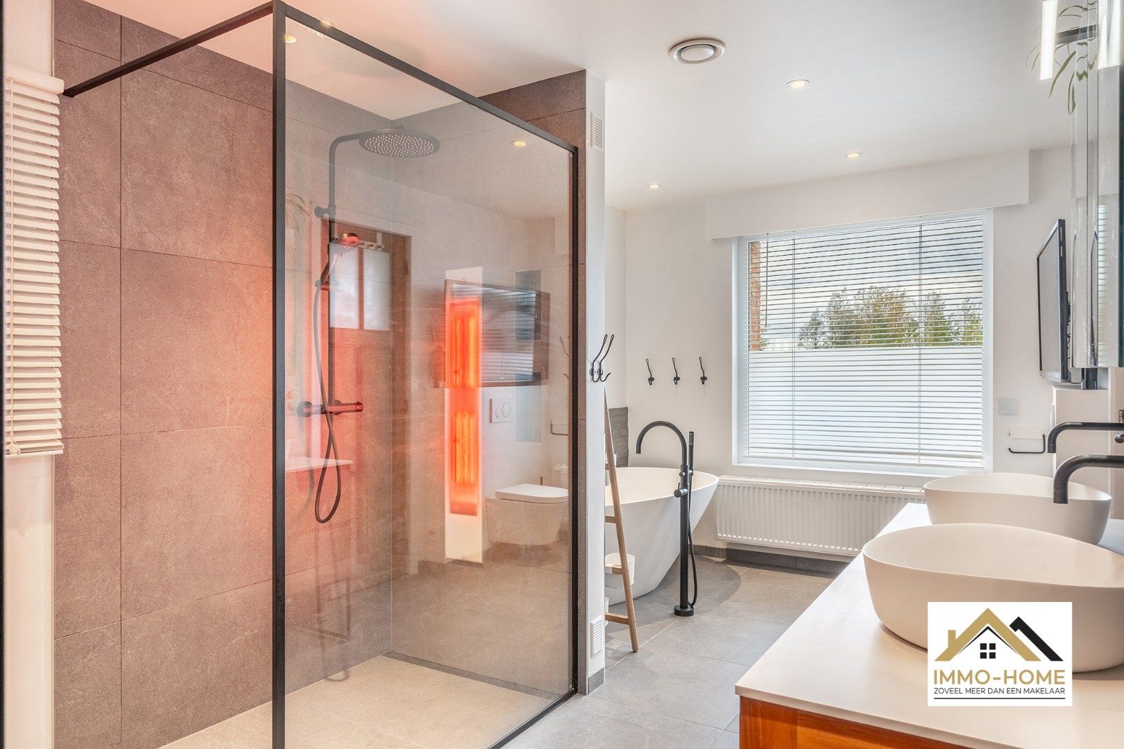 Prachtige gerenoveerde HOB met landelijk uitzicht!  foto 16