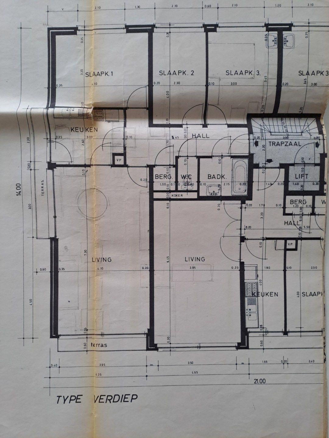 Vernieuwd hoekappartement foto 6