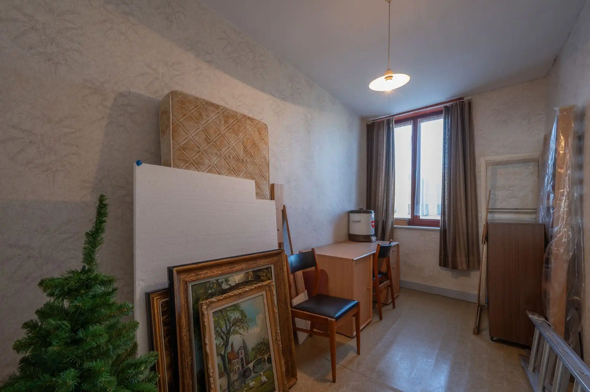 Grote gezinswoning met tuin en 7 slaapkamers nabij centrum en zee foto 20