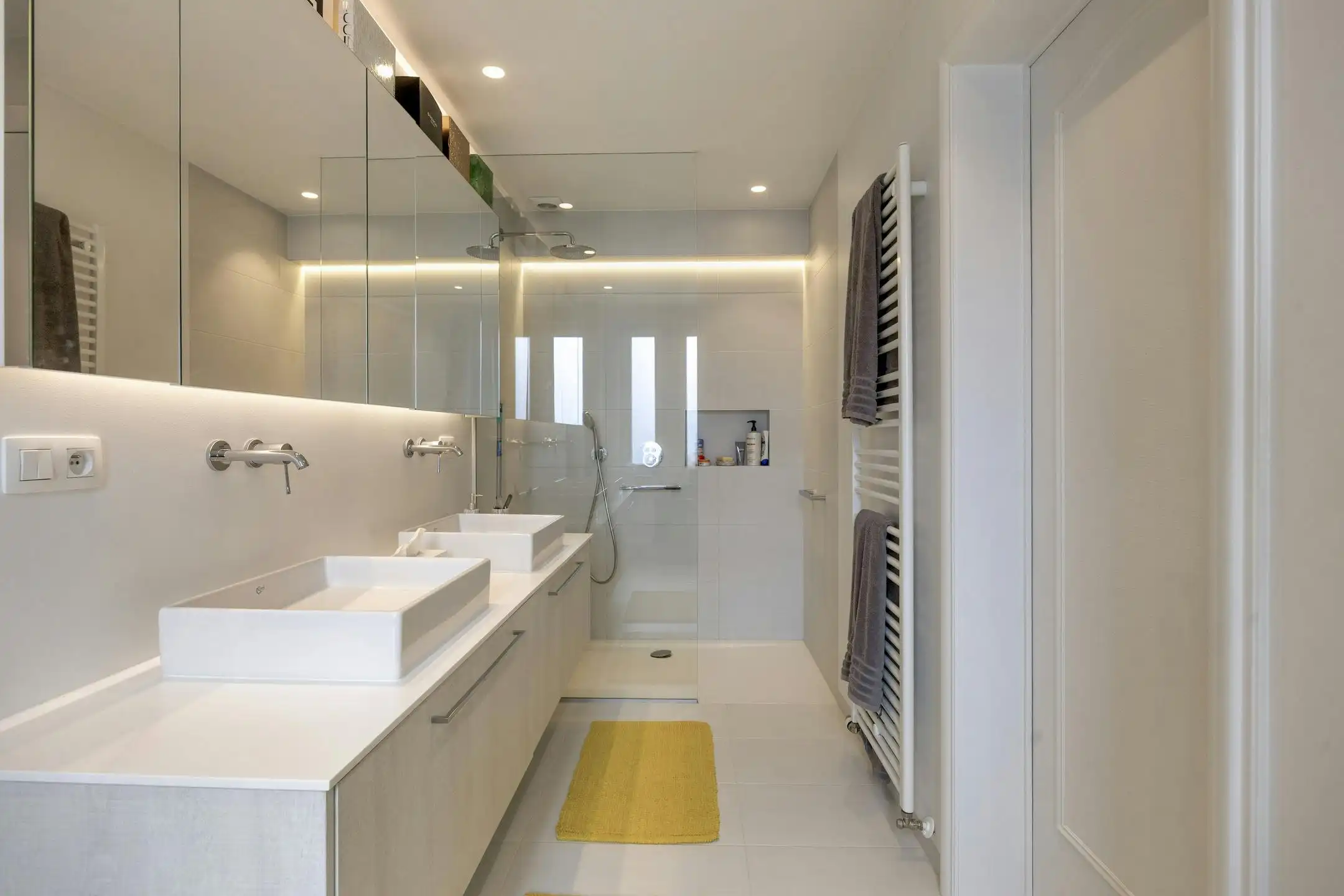 Karaktervolle driegevelwoning met commerciële ruimte in hartje Vilvoorde foto 44