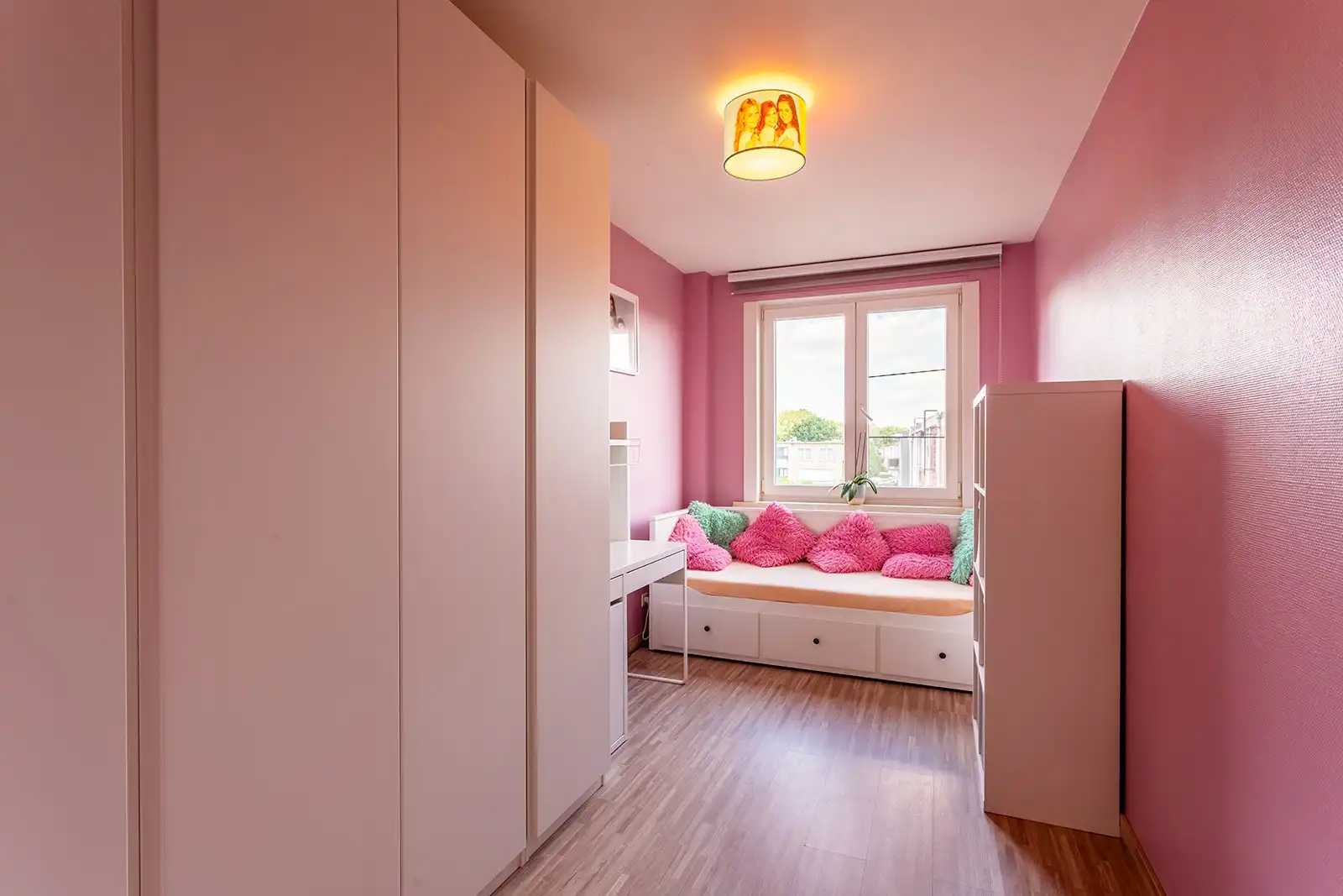 Ruim 3-slaapkamerappartement nabij Rivierenhof foto 24