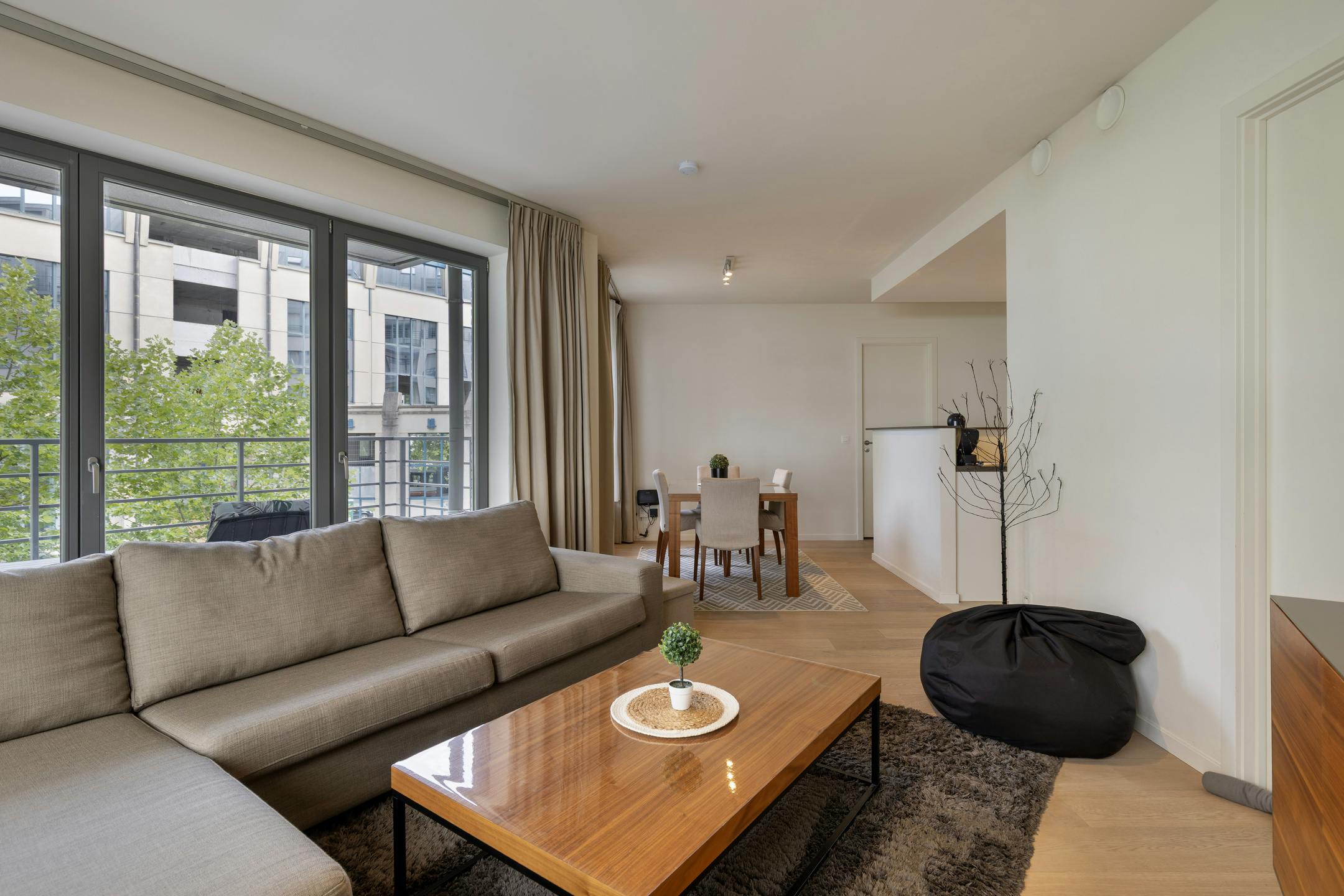 Gemeubeld Appartement Genèvestraat Evere  foto {{pictureIndex}}