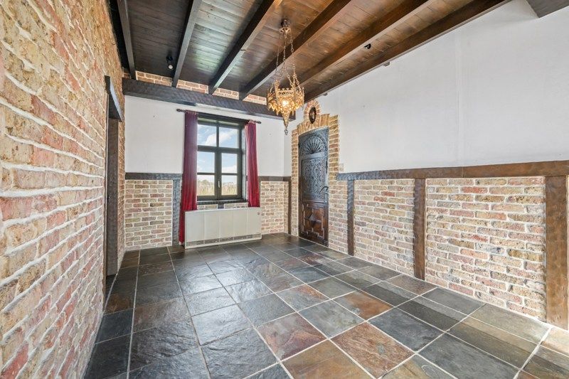 Te renoveren vrijstaande woning met prachtig uitzicht in natuurgebied  foto 8