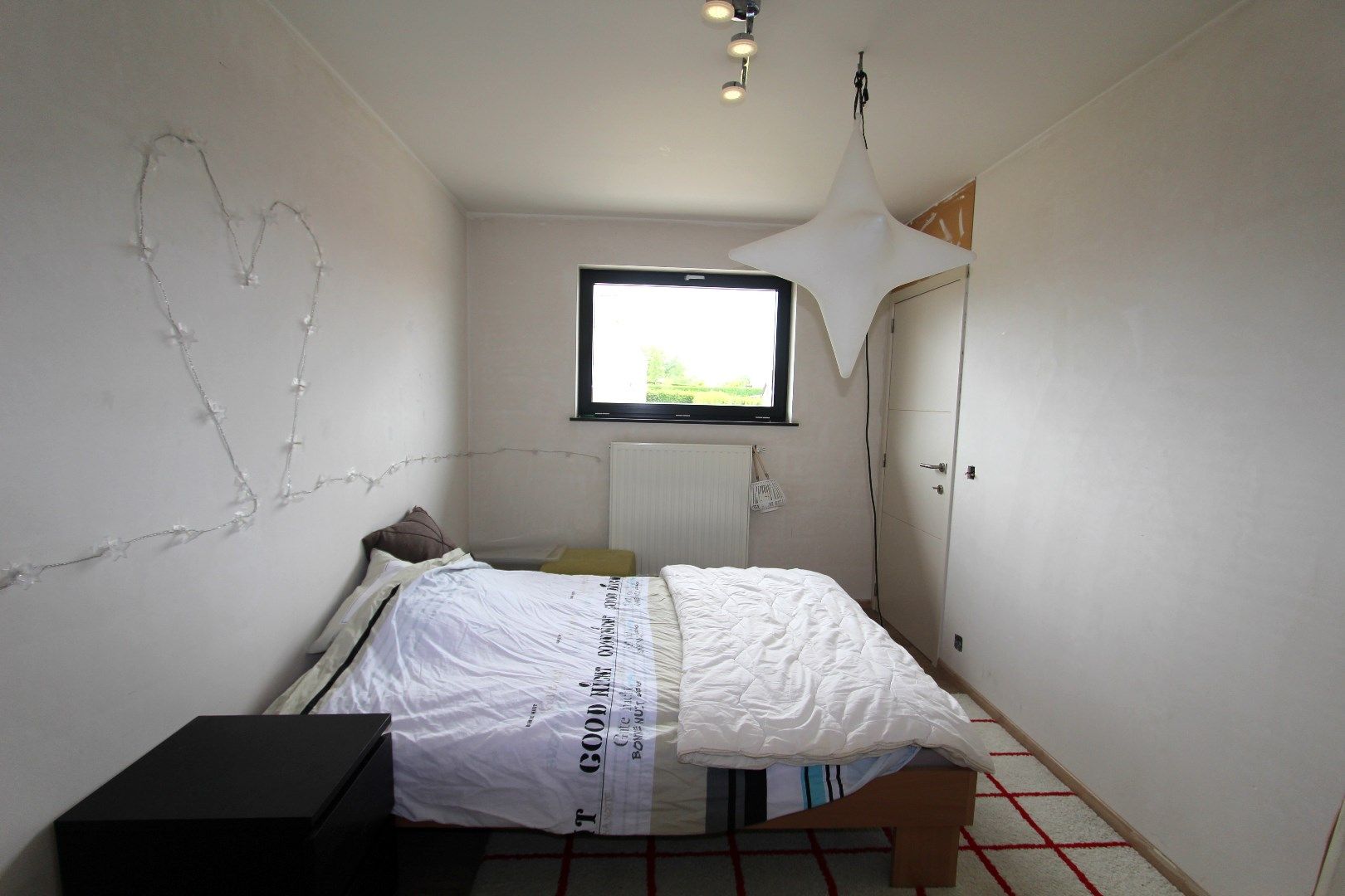 RECENTE WONING MET 5 SLAAPKAMERS EN GROTE TUIN foto 26