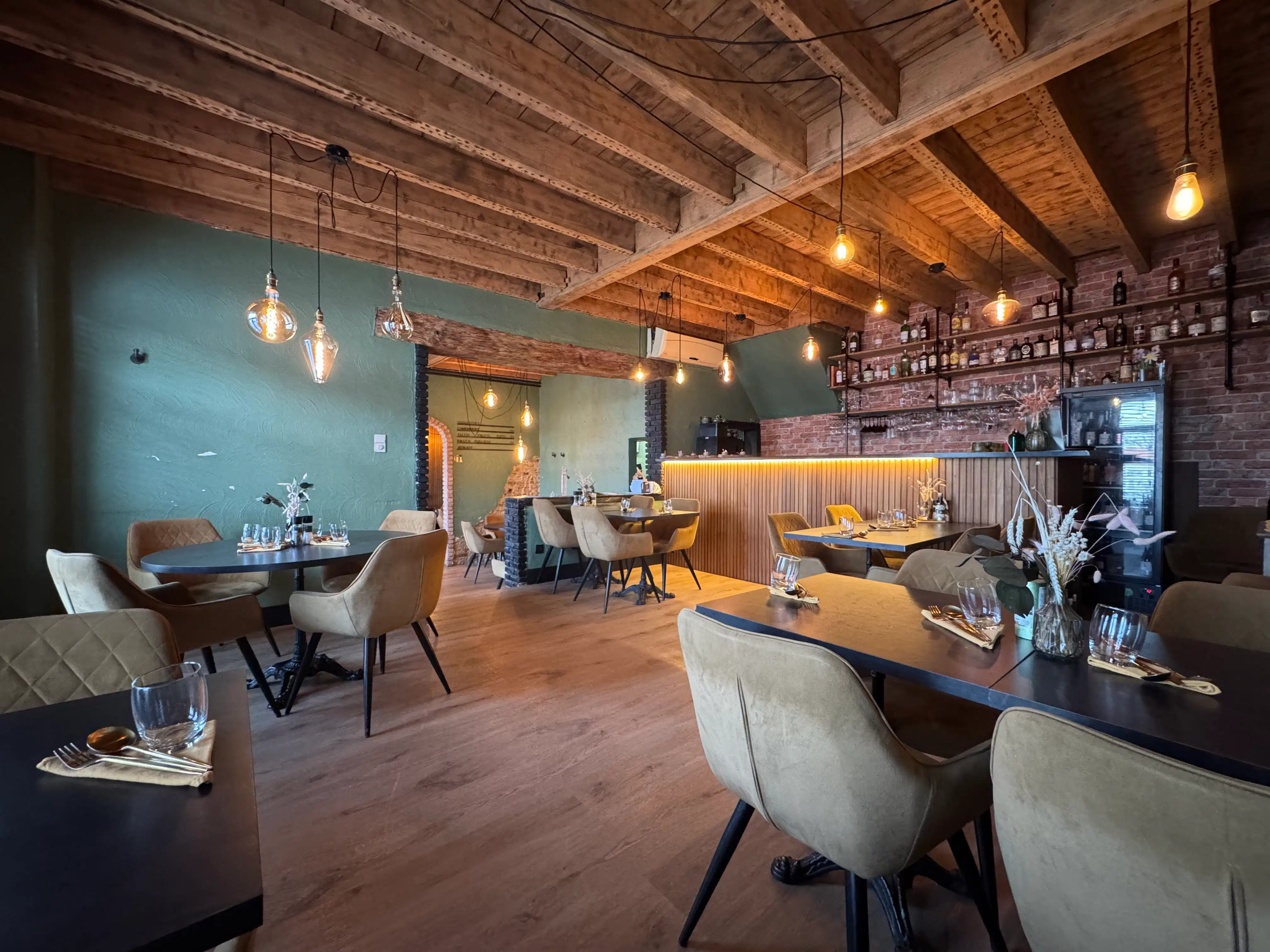 Restaurant Roccia in idyllische dorpskern foto 3