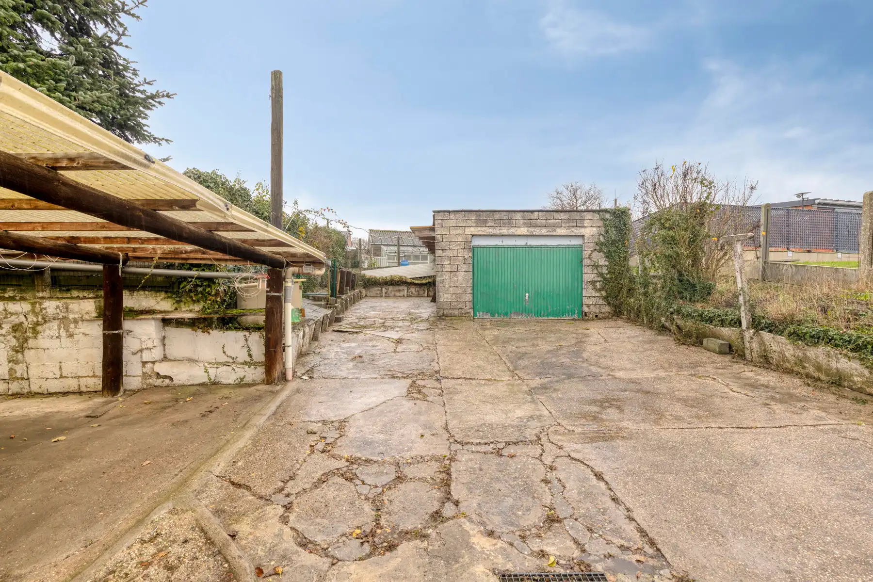 Op te frissen bungalow gelegen in het landelijke Meldert foto 13