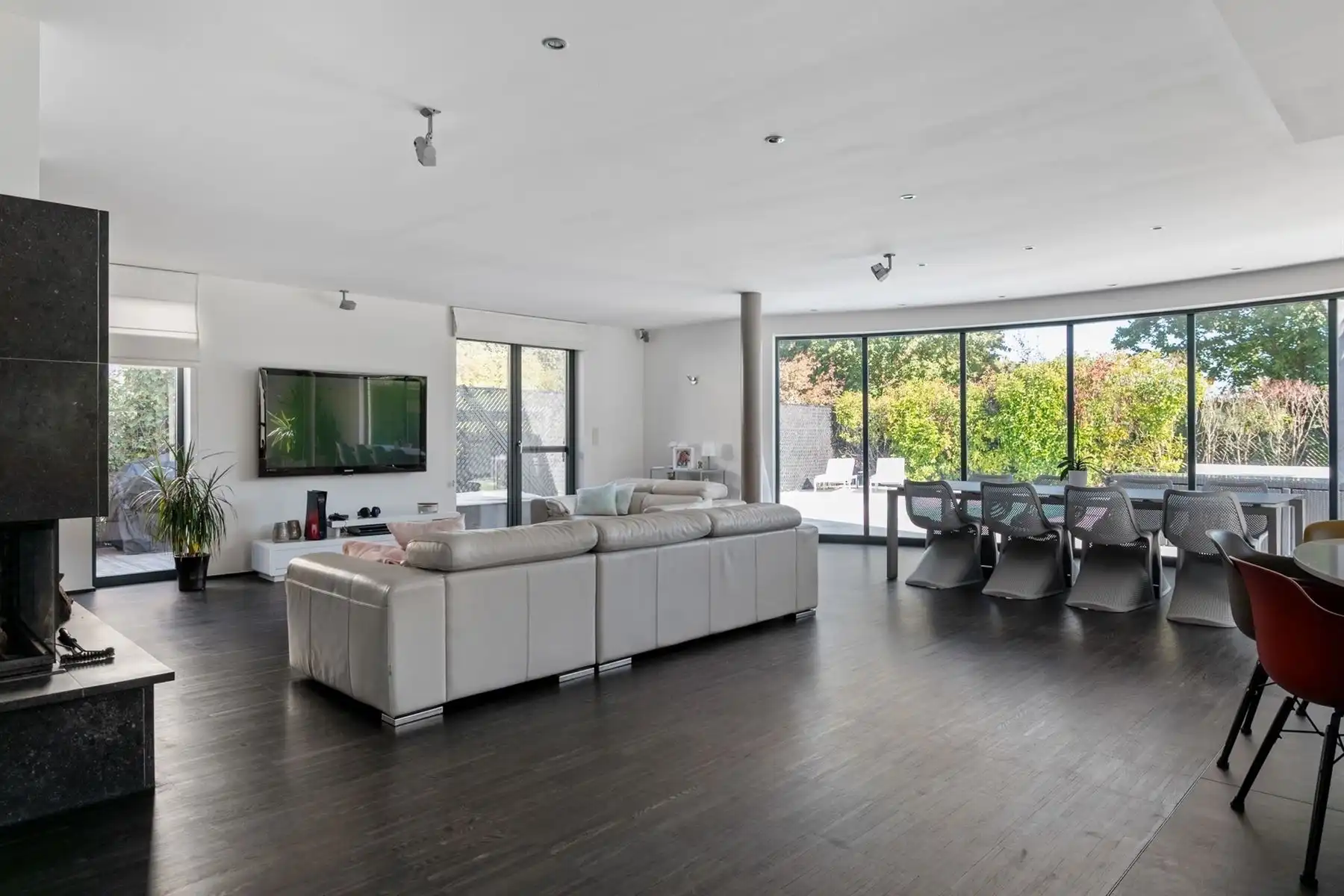 ENERGIEZUINIGE, MODERNE VILLA (2010) MET VERWARMD ZWEMBAD foto 7