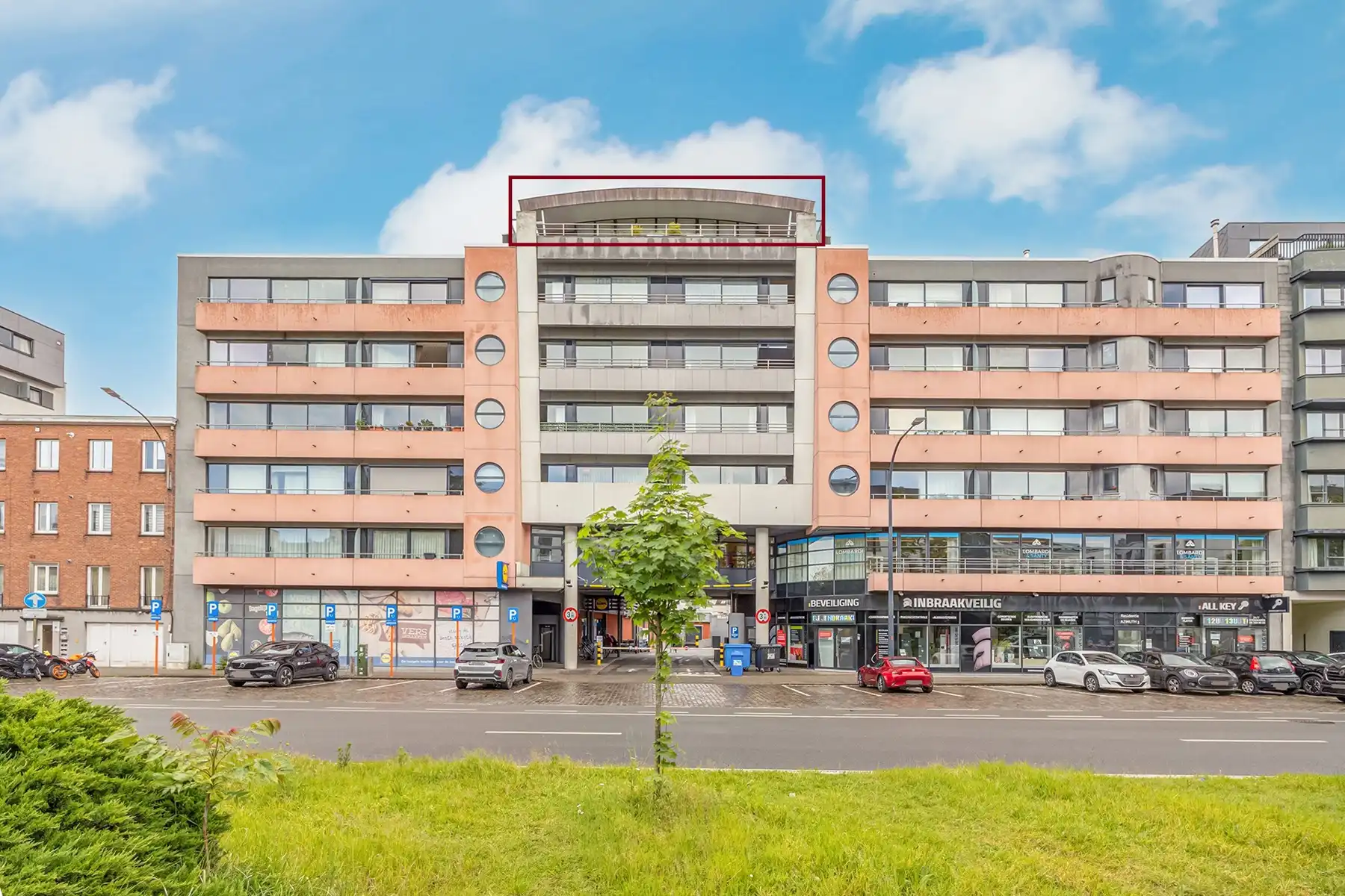 Ruime penthouse met riant zonneterras foto 27