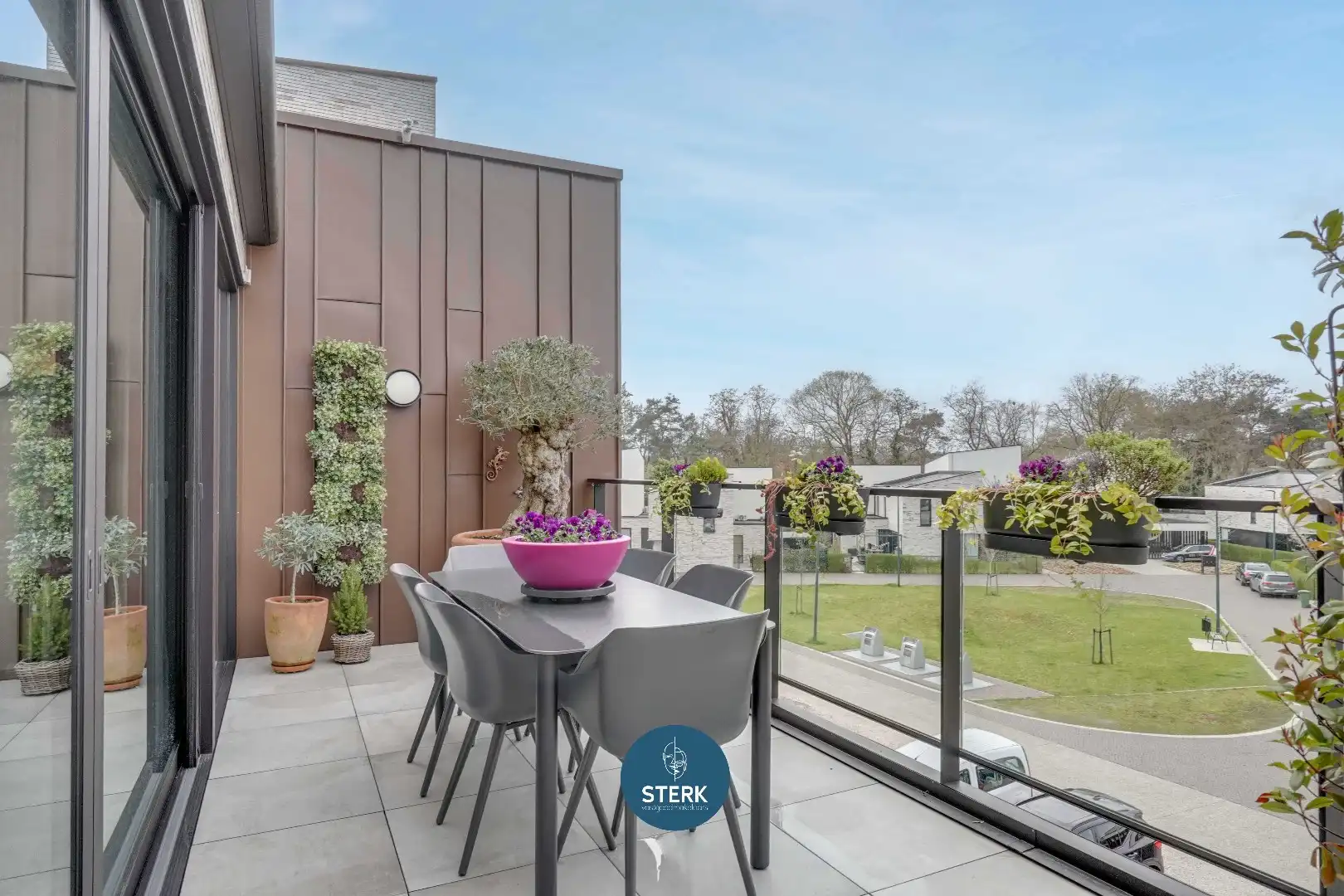 EXCLUSIEF PENTHOUSE OP EEN TOPLOCATIE TE EISDEN-MAASMECHELEN !  foto 11