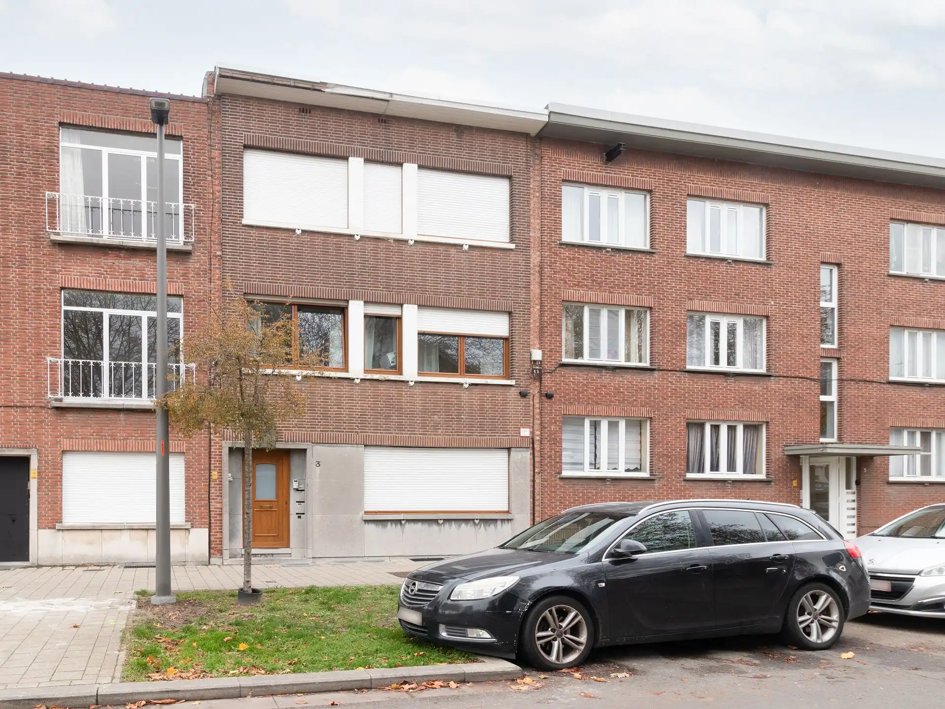 Lichtrijk en ruim appartement in rustige woonwijk foto 11