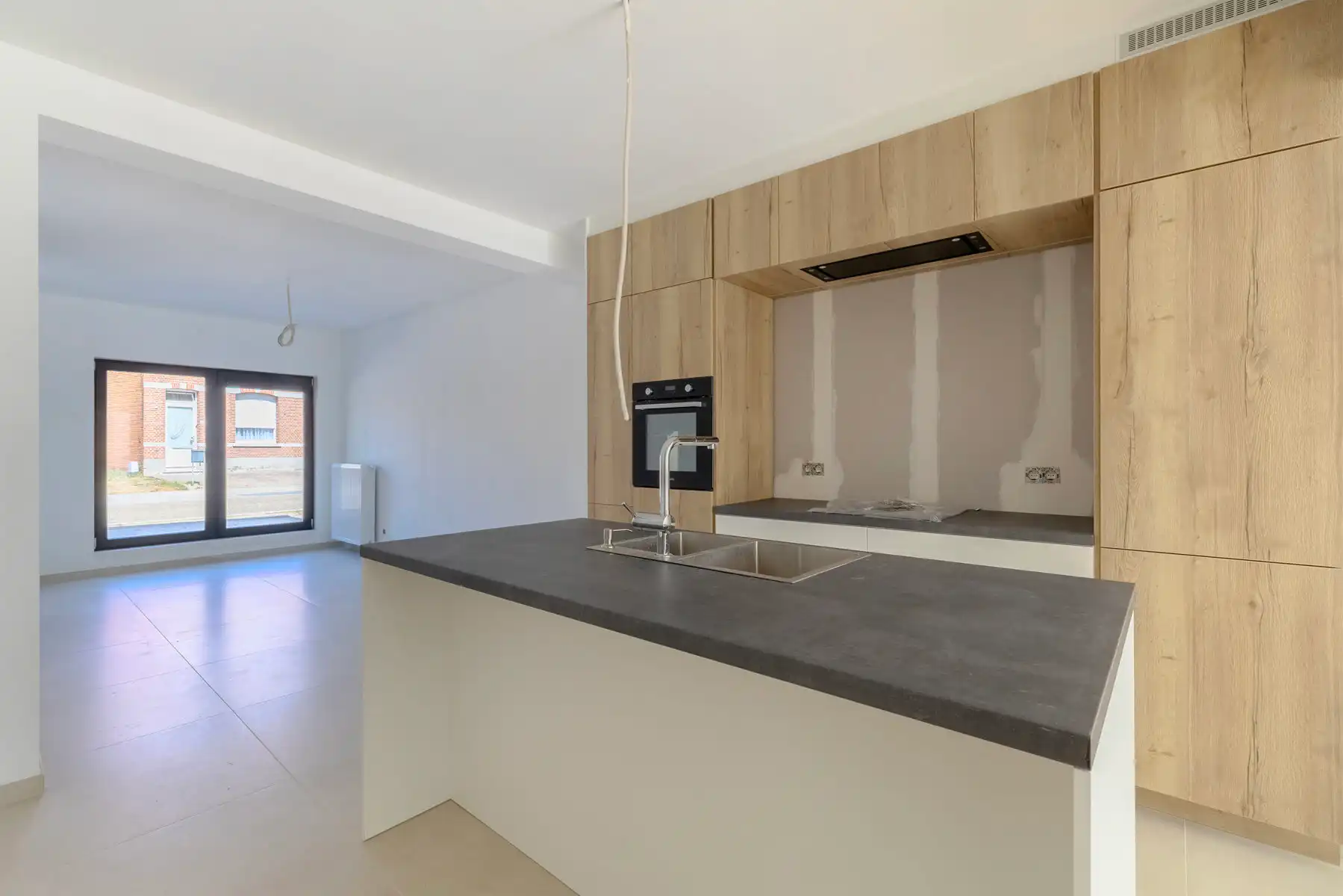 Gerenoveerde woning met 3 slaapkamers en tuin foto 6