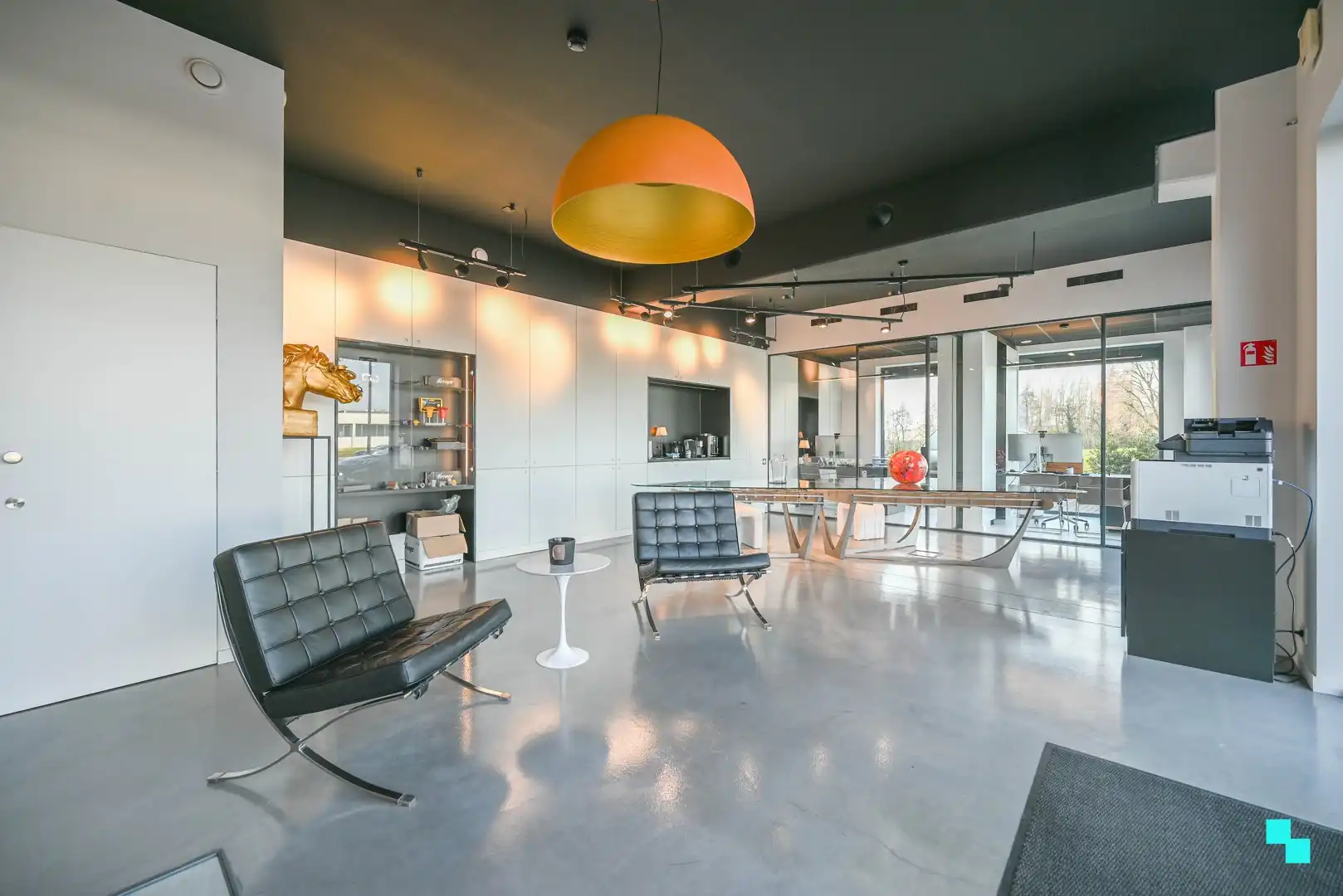 Terbeschikkingstelling van kantoorruimte in Waregem foto 4