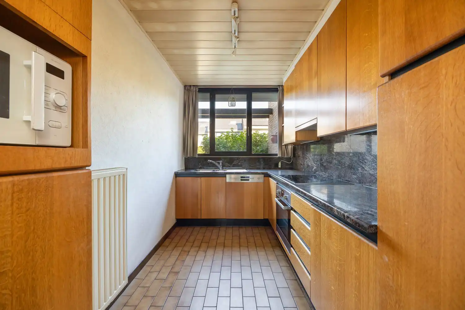 Mooi onderhouden gezinswoning op topligging aan de Hobokense Polder foto 8