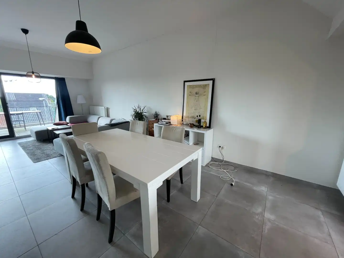 Prachtige penthouse met 3 slaapkamers en twee terrassen vlakbij het centrum van Hasselt. foto 3