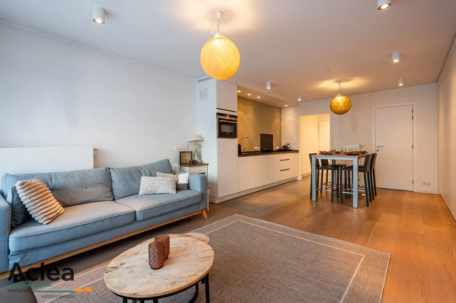 Smaakvol ingerichte studio in de Lippenslaan! foto 24