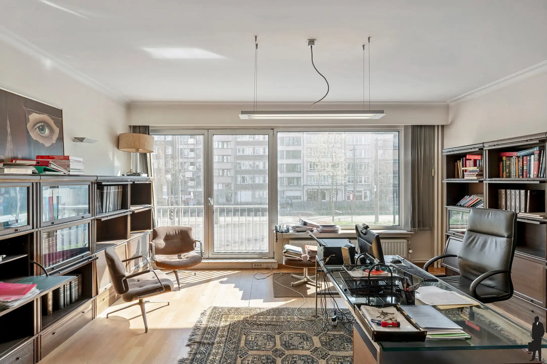 Goed onderhouden dokterspraktijk met 3 studio’s en 14 staanplaatsen foto 28