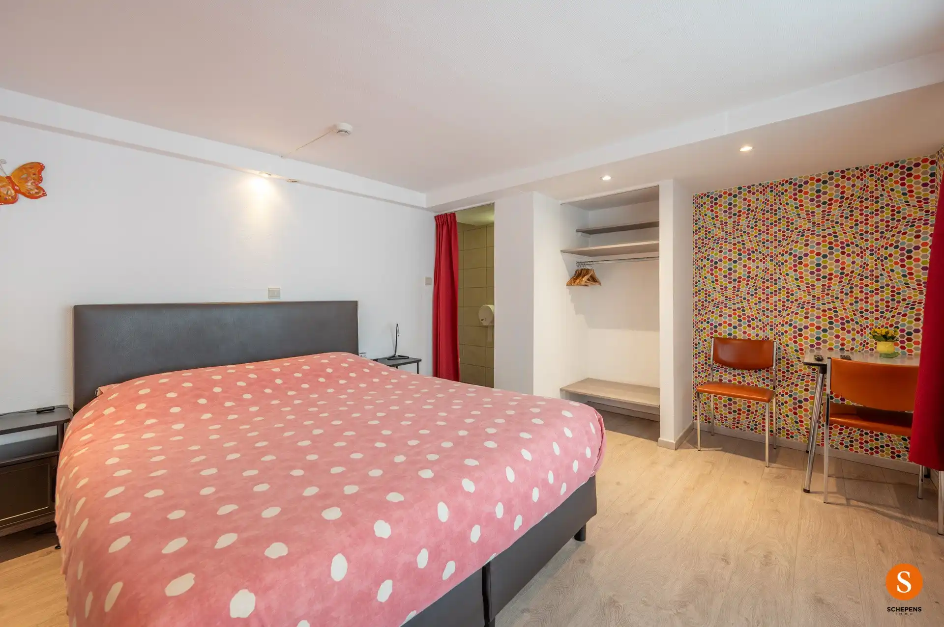 TE KOOP – Verhuurde B&B met 7 kamers én privé-woonst voor uitbaters in hartje De Haan. foto 37