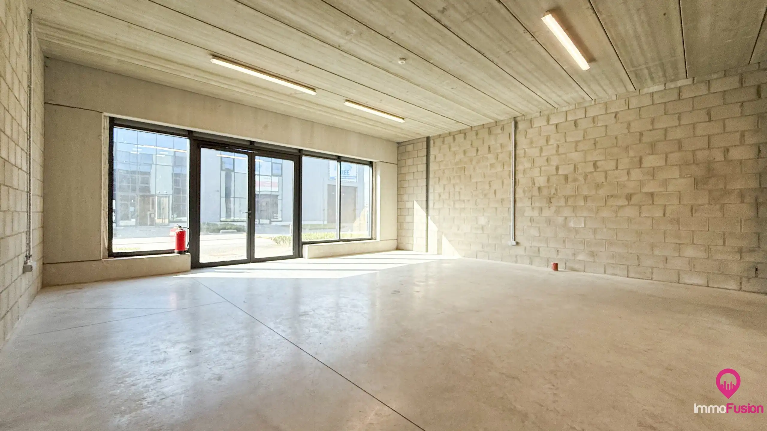 Recente, instapklare magazijnruimte van 440 m² te Houthalen! foto 15