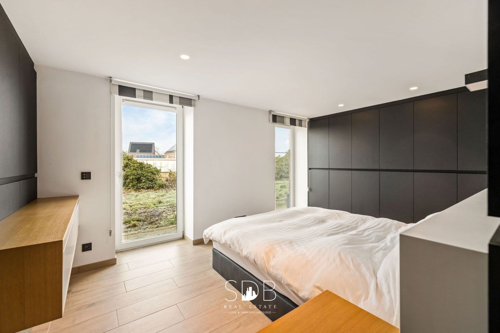 Prachtige villa in hoevestijl met bijgebouwen en graslanden op 89.070m² foto 21