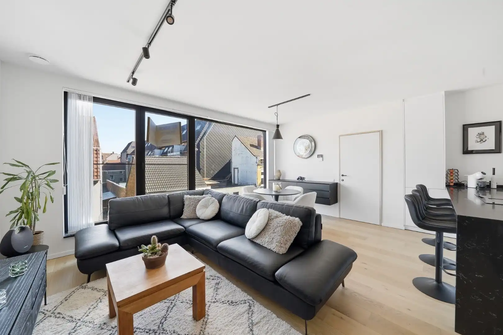 Modern energiezuinig 2-slaapkamerappartement te Bredene foto 6