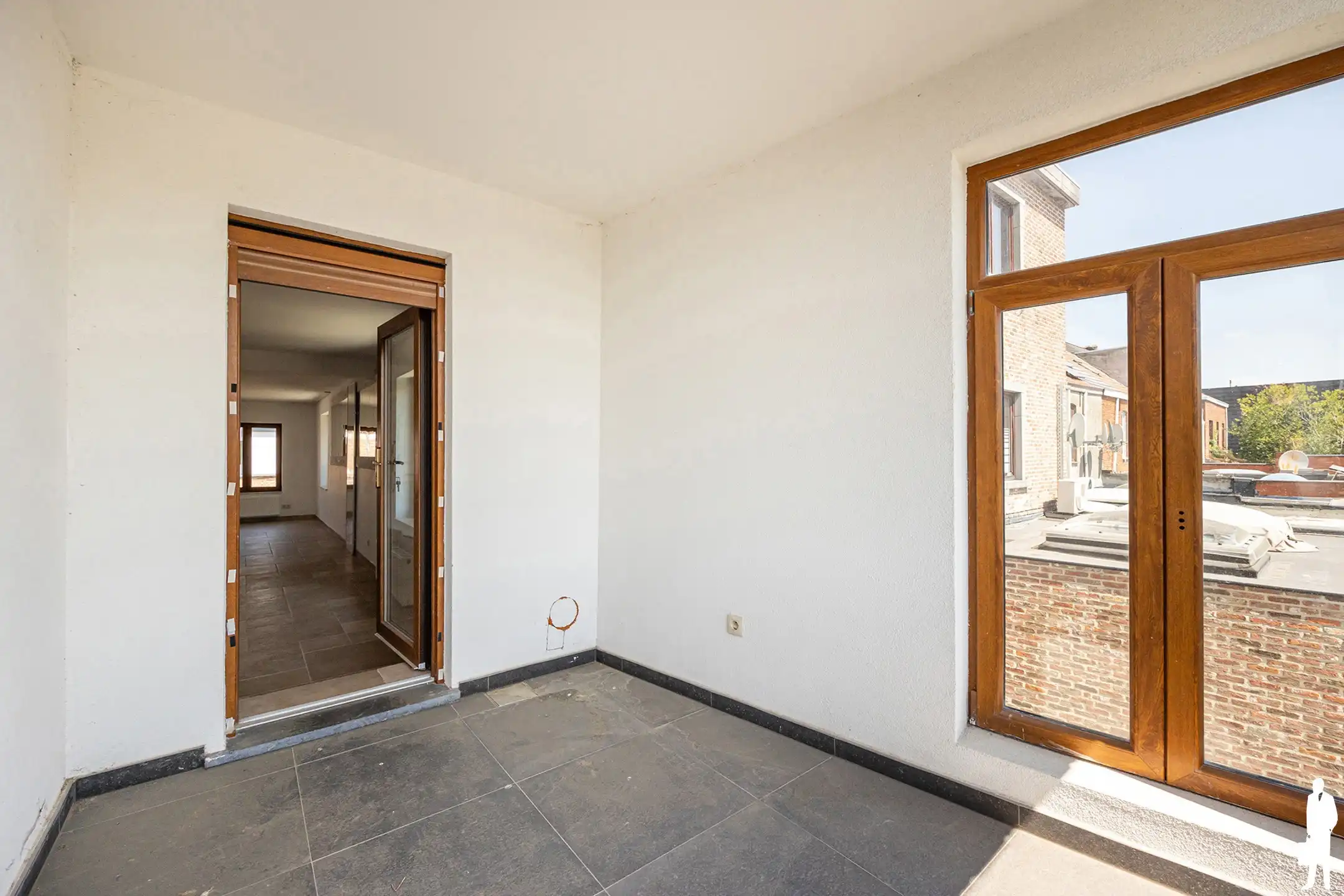 Duplexappartement met 3 slpk, terras en staanplaats foto 8