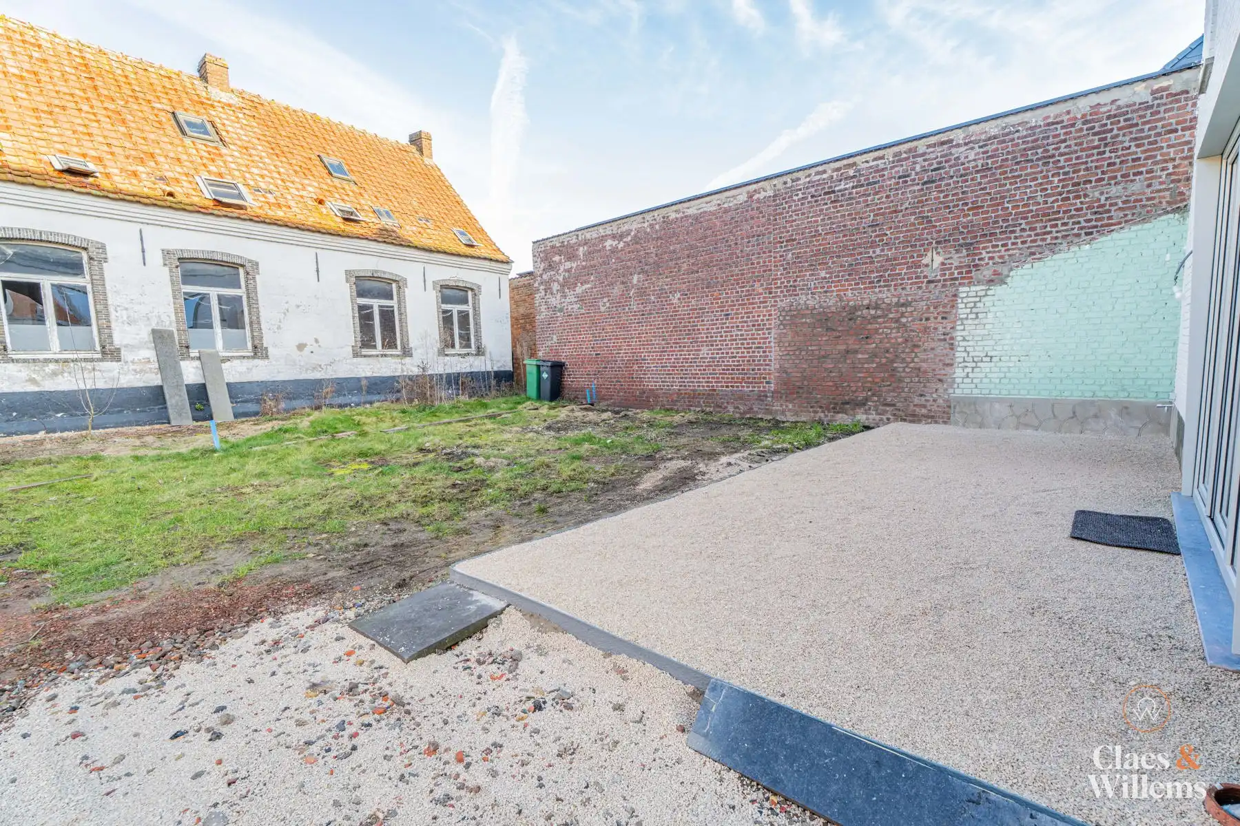 Ruime halfopen bebouwing met 3 slaapkamers en 2 badkamers foto 27