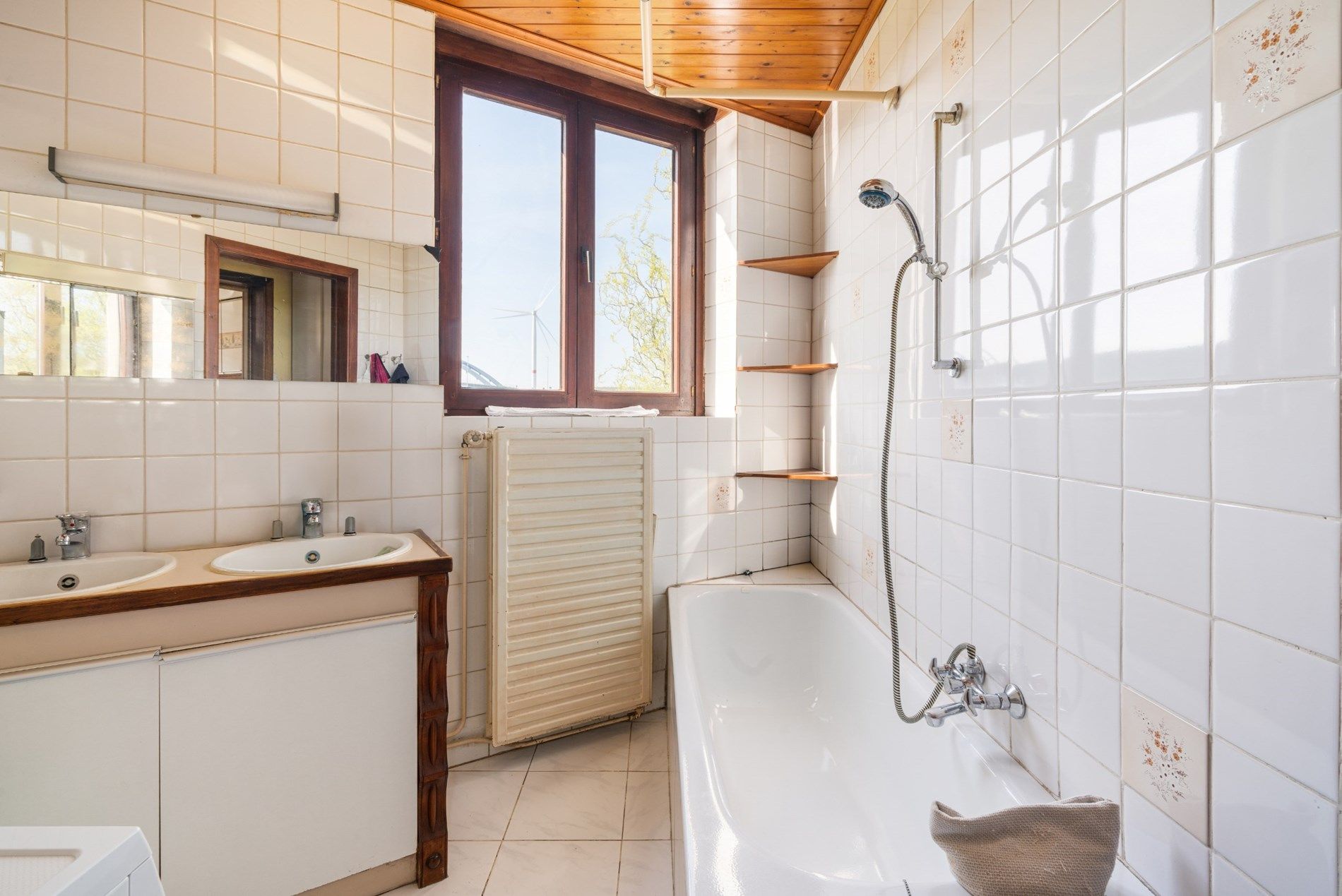 Hoekwoning met veel potentieel te Zwankendamme foto 12