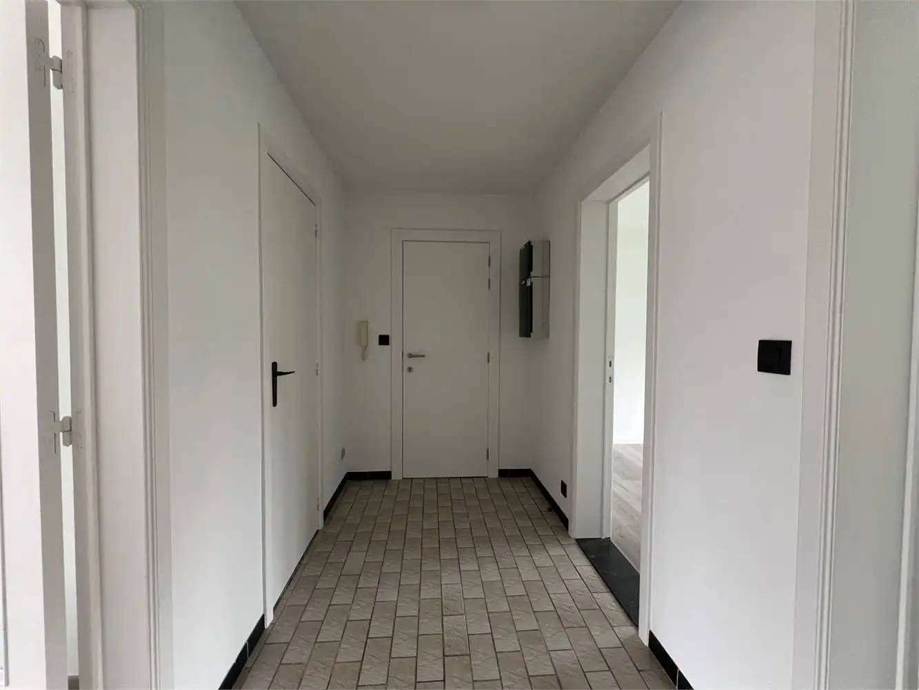 Appartement met 2 slaapkamers nabij centrum van Torhout foto 2