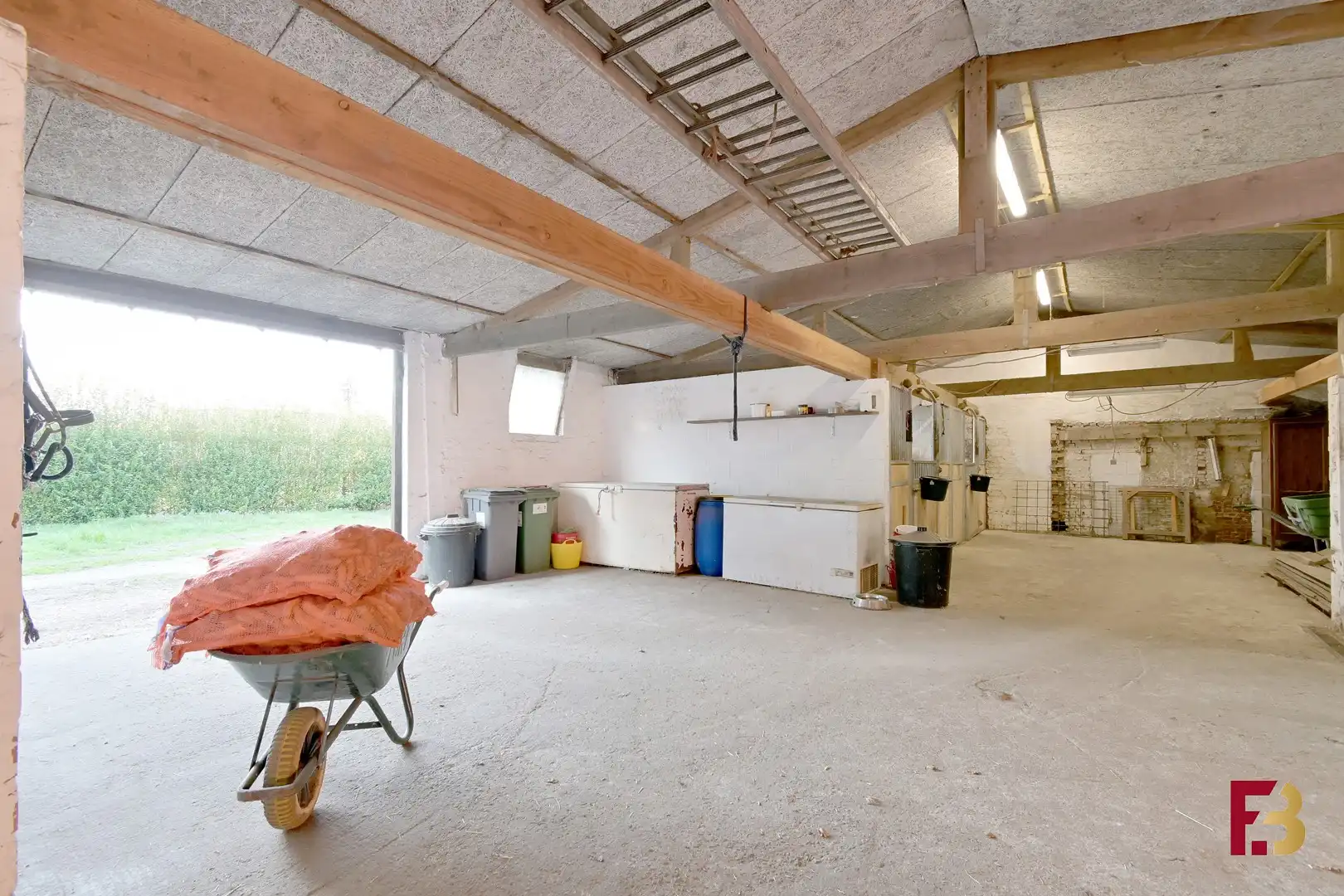 Woning met stallen op circa 1,9ha in het groene Lokeren foto 18