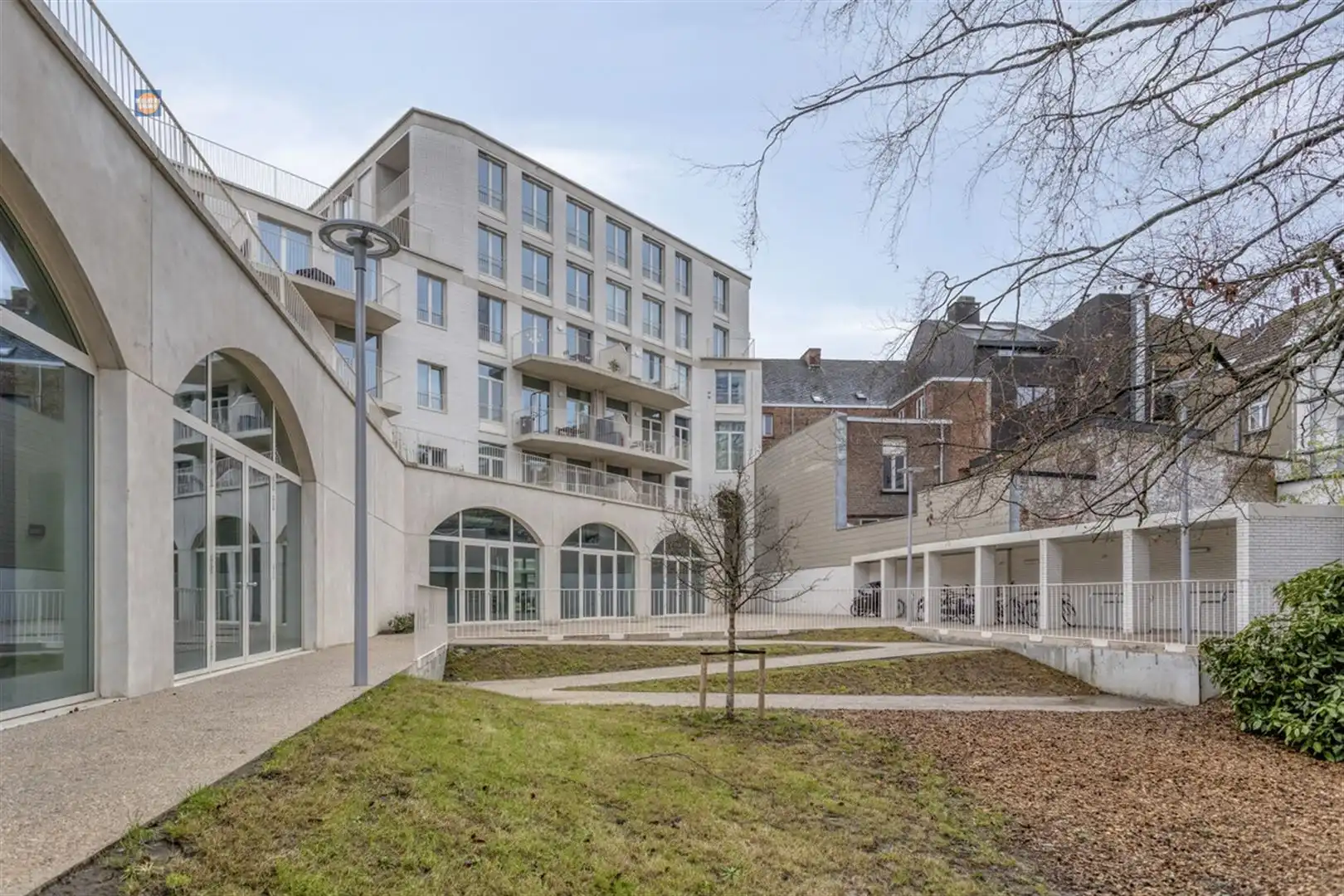 Modern en instapklaar appartement met 2 slaapkamers op absolute topligging foto 24