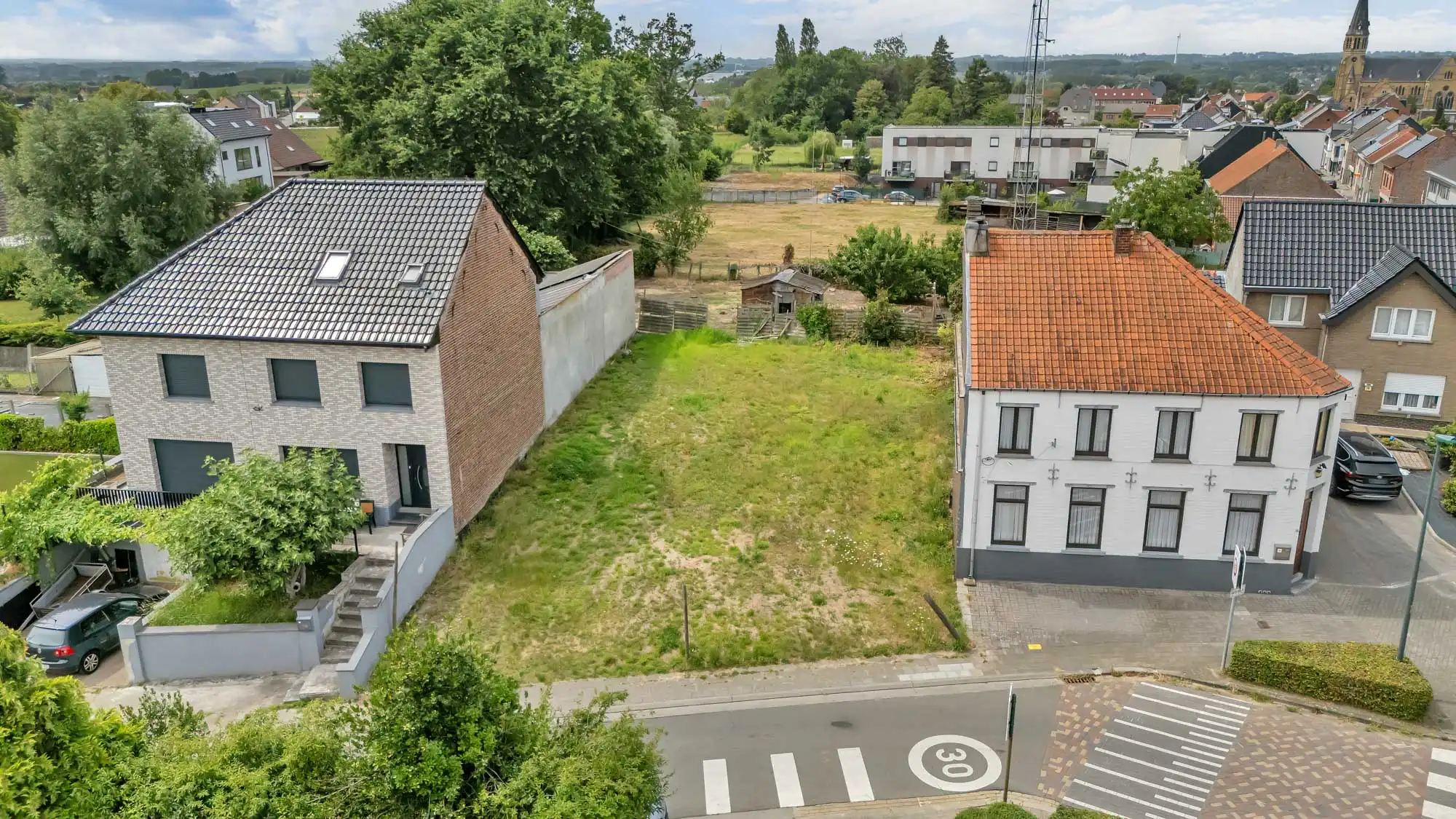 Bouwgrond met diverse mogelijkheden in Roosdaal foto 2