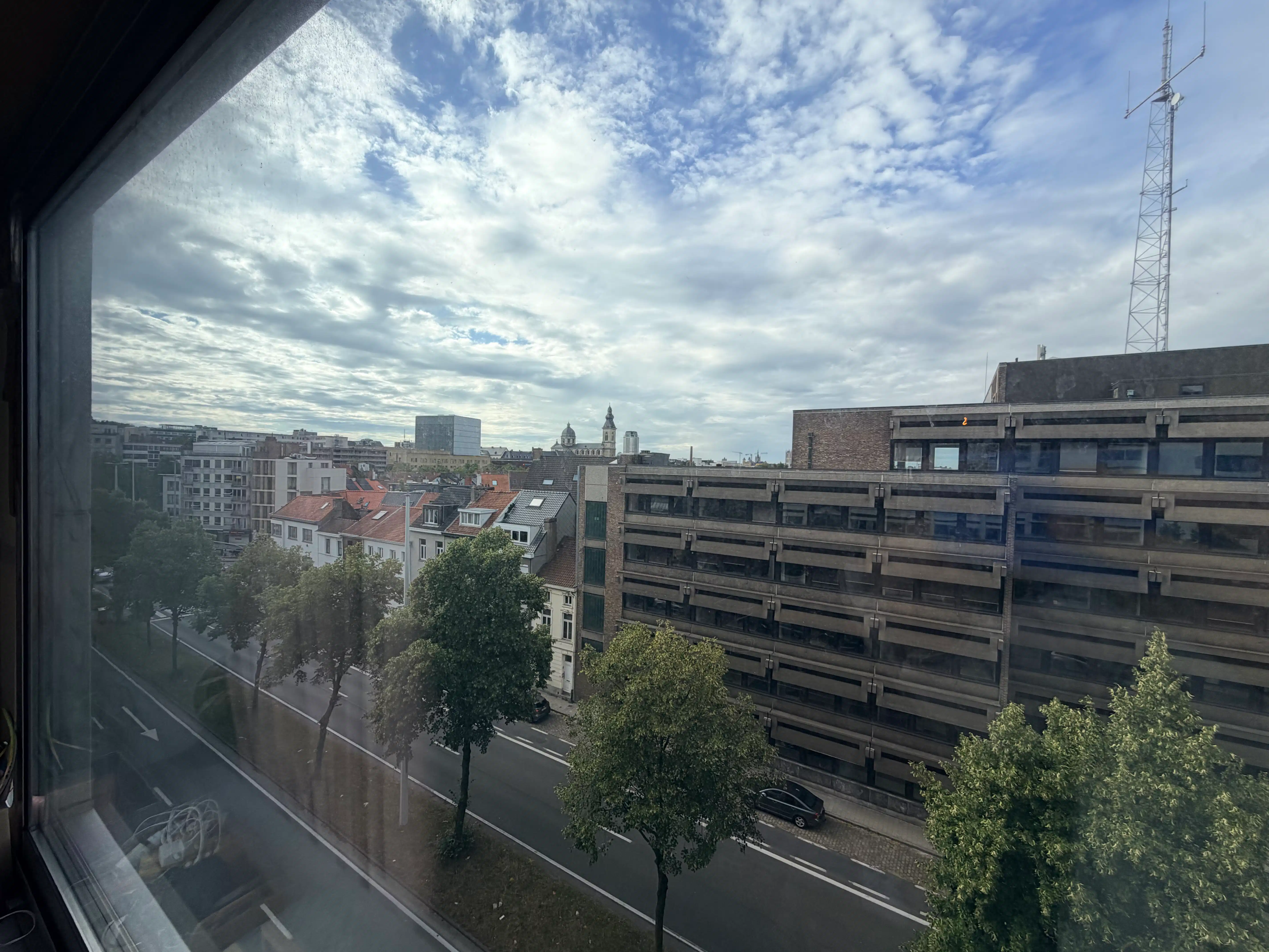 --- NIEUW --- Ruim 2-slaapkamerappartement met mooi terras in Gent Centrum! foto 3