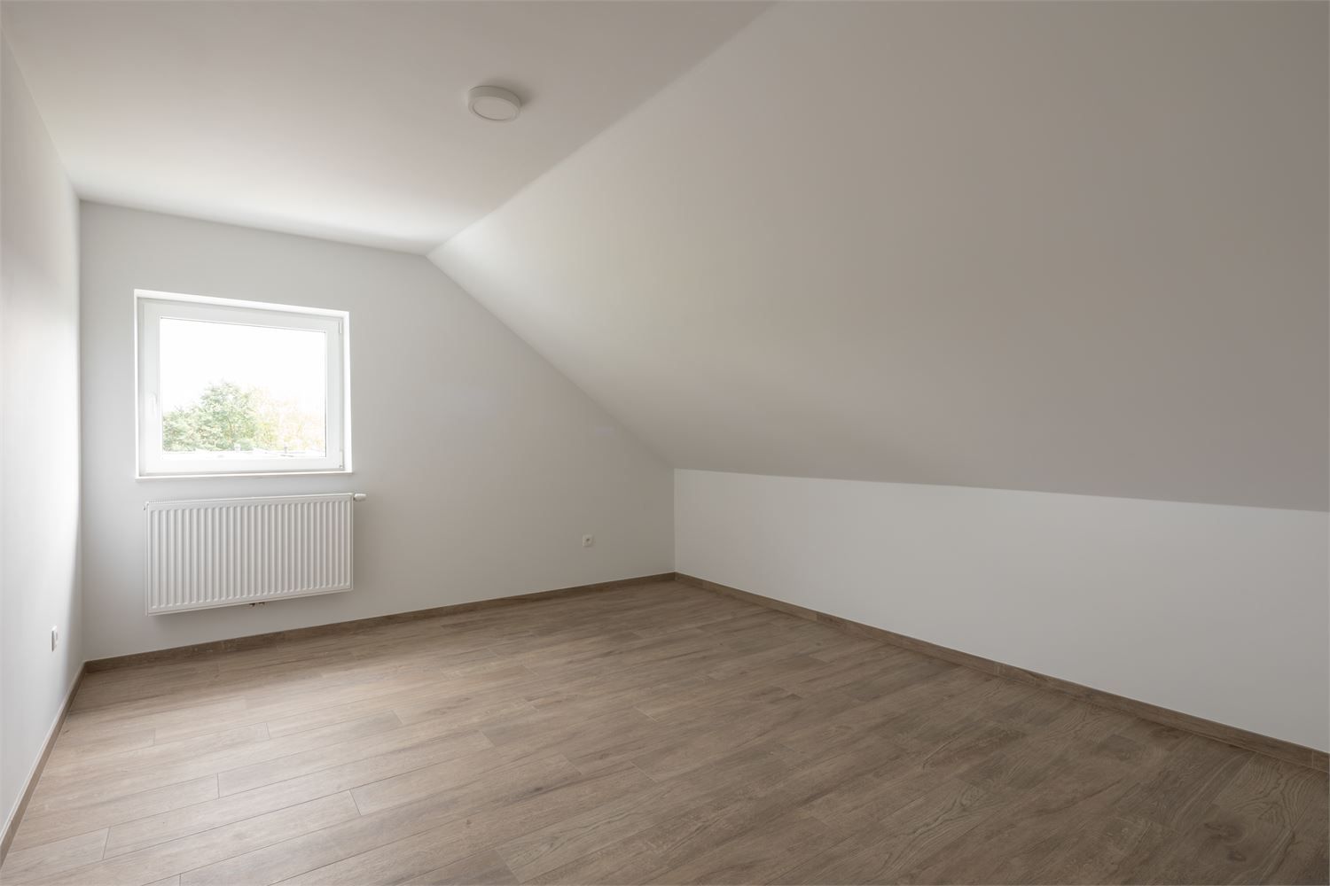 RECENTE ENERGIEZUINIGE GEZINSWONING GELEGEN OP EEN ZEER RUSTIGE LOCATIE TE UIKHOVEN foto 16