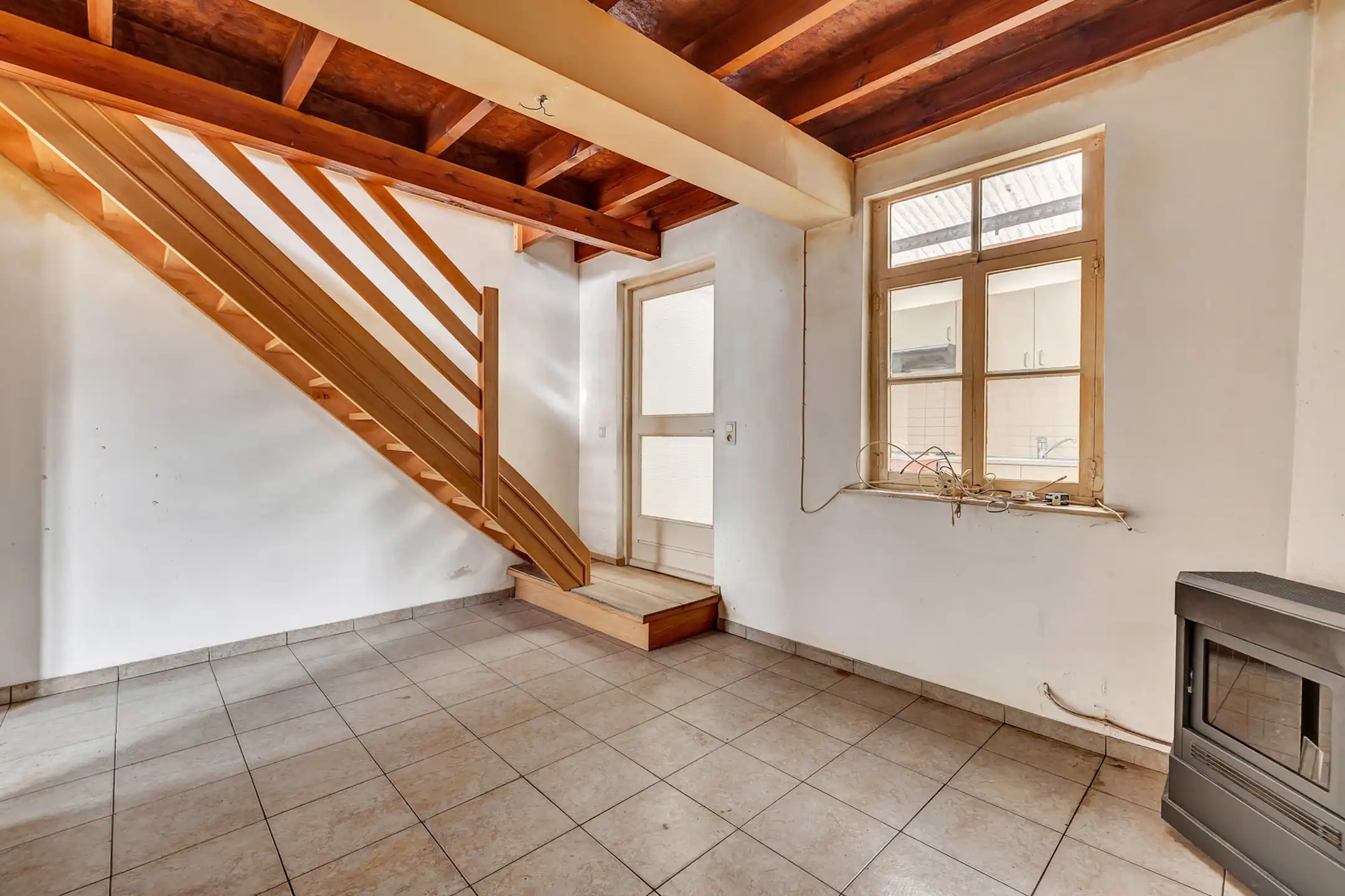 Te renoveren woning met tuin foto 5