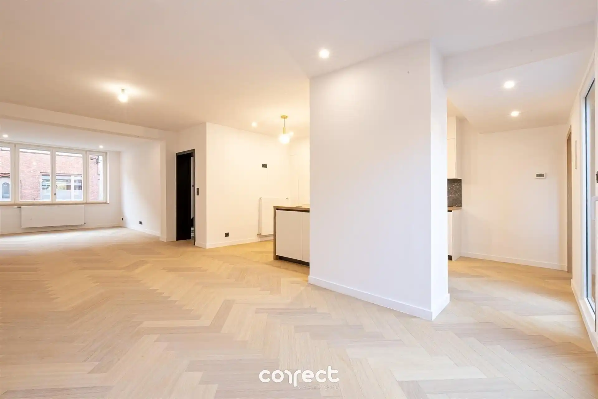 Prachtig gerenoveerde stadswoning met tuin foto 5