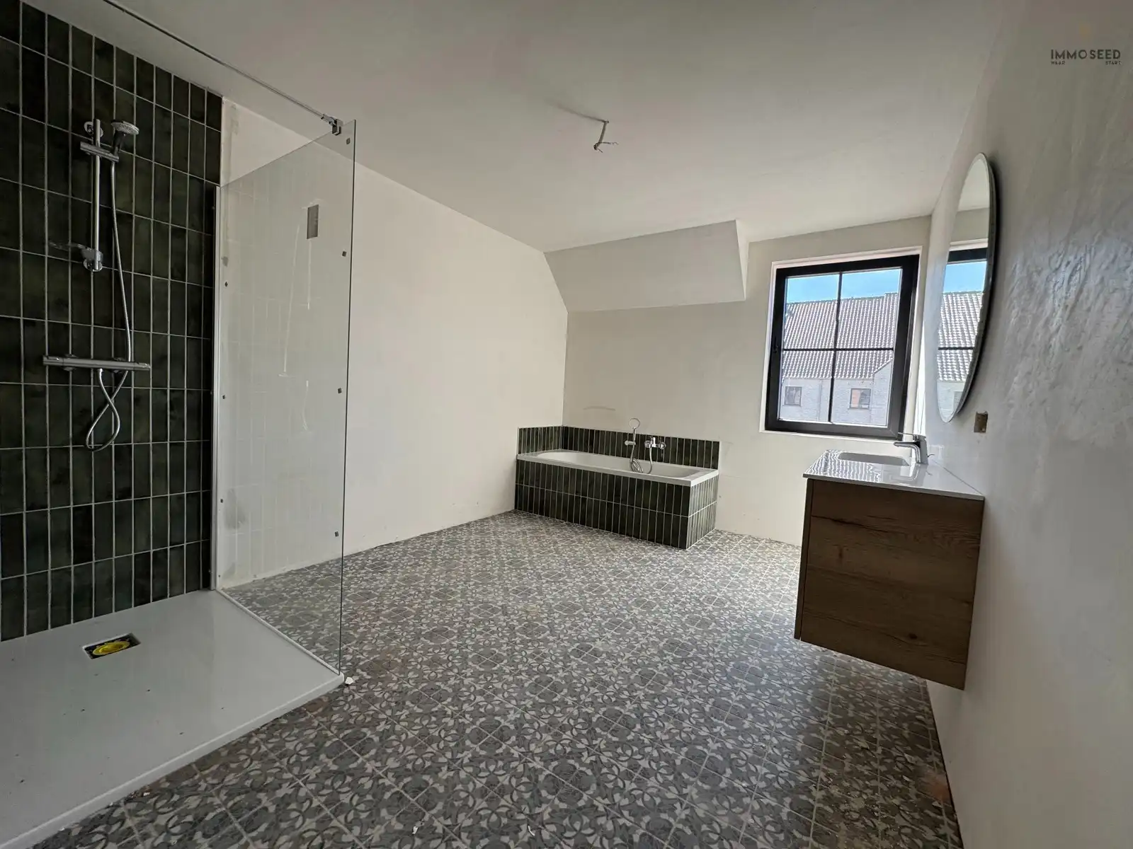 Ruime nieuwbouwwoning foto 6