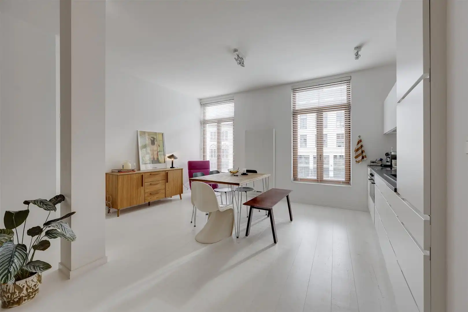 Appartement met 2 SLK en zicht op het Wapperplein foto 4