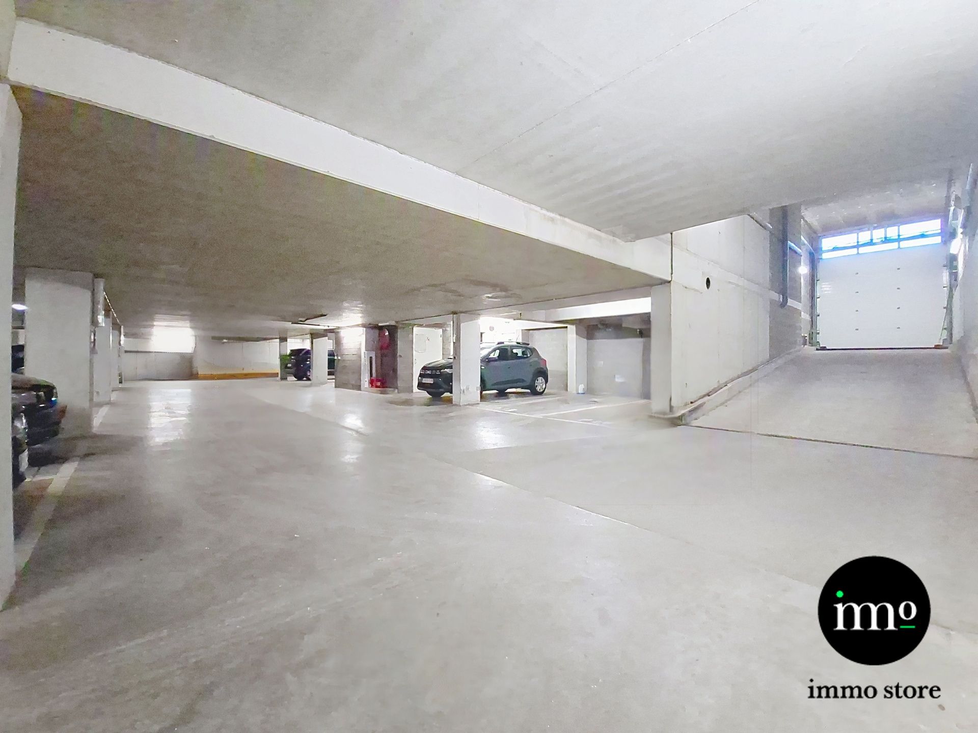 Lichtrijk 1-slaapkamerappartement met parking – Tour & Taxis foto 9