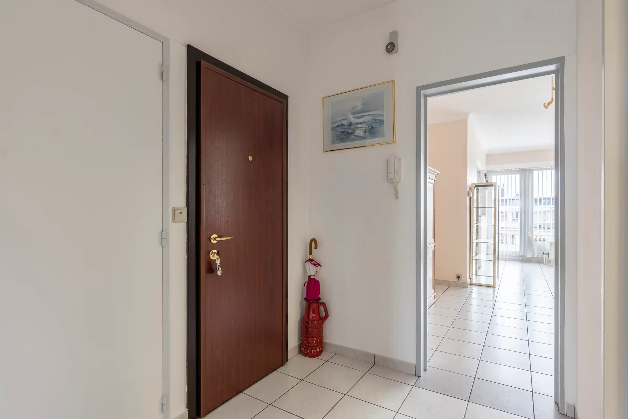Ruim appartement bij het Wannikhovepark met autostaanplaats foto 11