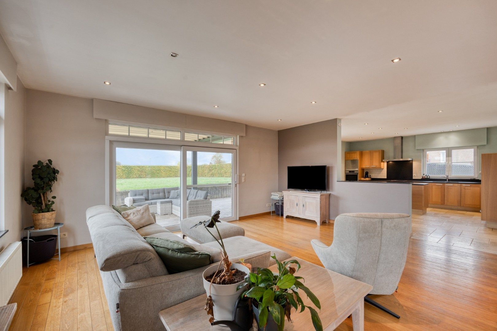  Open bebouwing met 4 ruime slaapkamers, bureau en 2 garages, tuin en terras in Bertem – EPC 133 kWh/m² foto 11