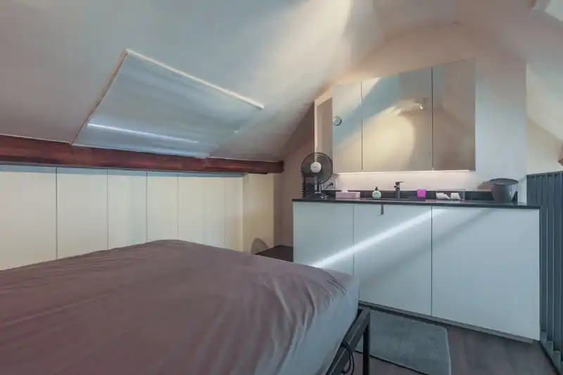 Unieke, instapklare  burgerwoning met 3 slaapkamers, aparte duplex- studio (co- housing, student...), Italiaanse tuin...(Energielabel B,  zonnepanelen...) foto 23